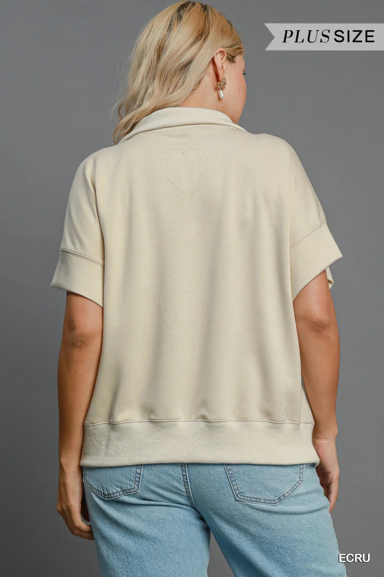 Half-Zip Short Sleeve Top – Breathable, Versatile & Perfect for Layering