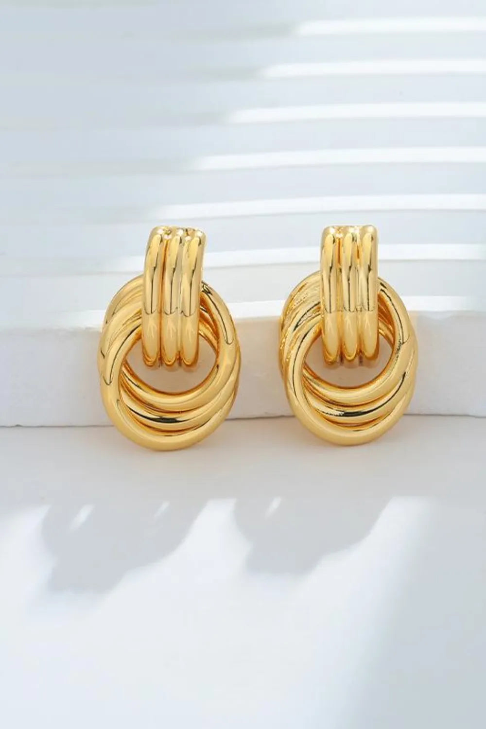 Gold-Plated Knotted Stud Earrings – Classic Minimalist Jewelry