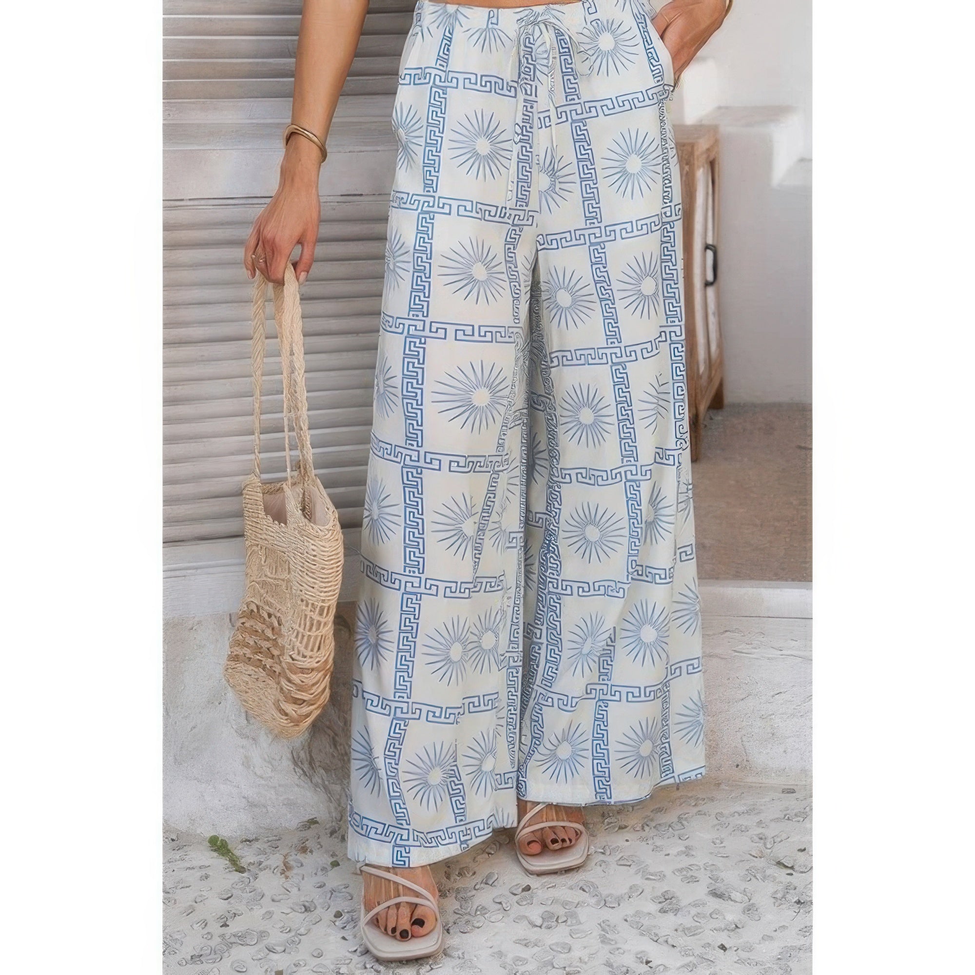Allover Print Wide Leg Pants with Drawstring & Pockets – Relaxed Fit