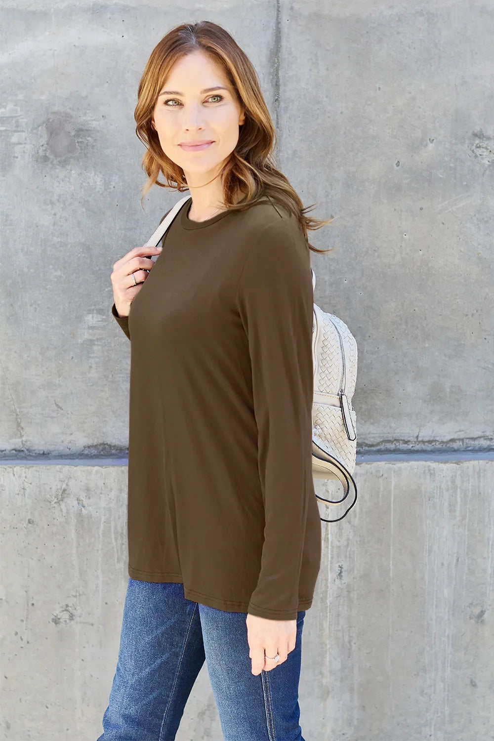 Round Neck Long Sleeve Top – Classic, Comfy & Versatile