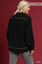 Linen Scallop Hem Blouse with Contrast Trim | Chic Women’s Casual Top