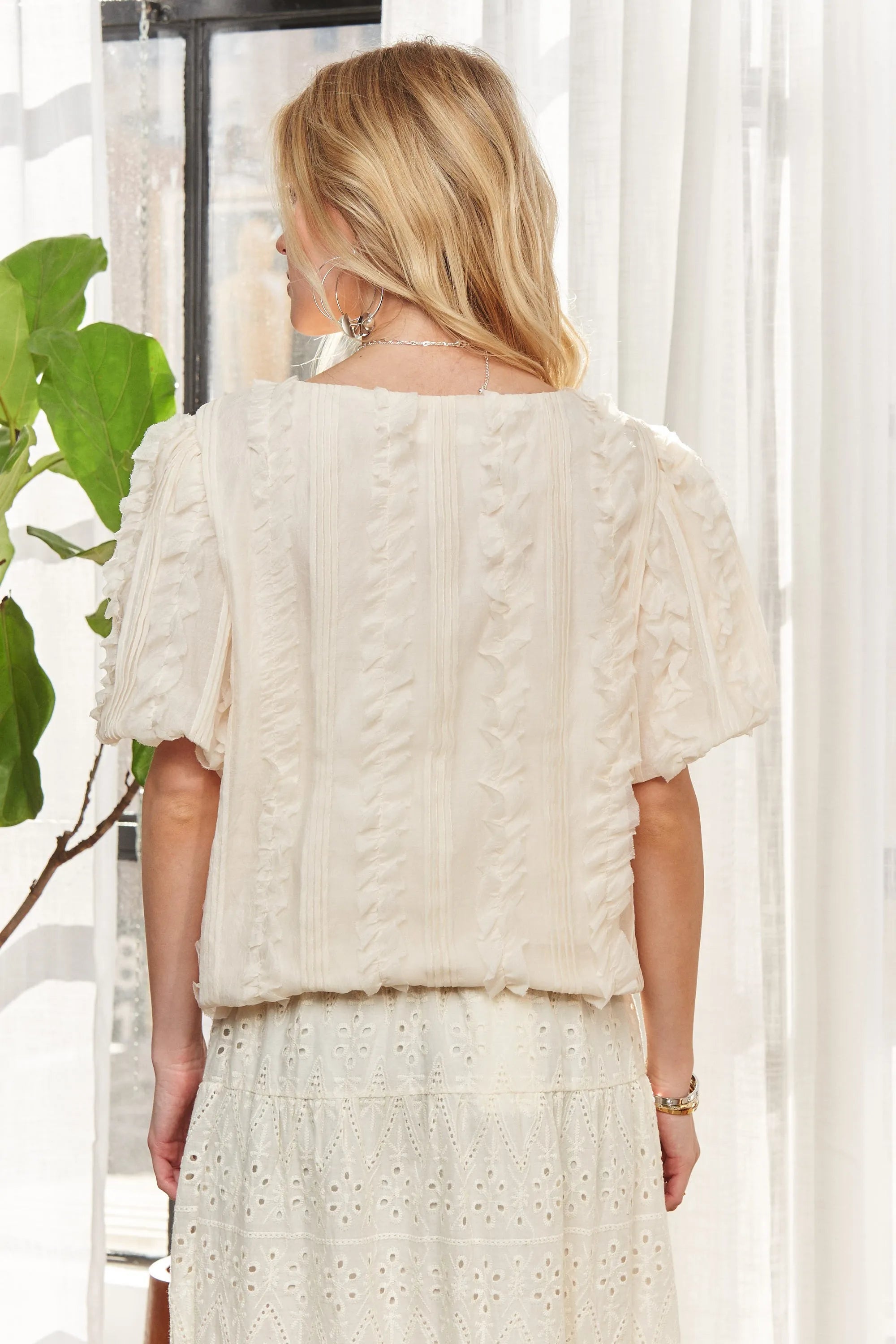 Solid Puff Sleeves Knit Top – Trendy & Feminine Statement Piece