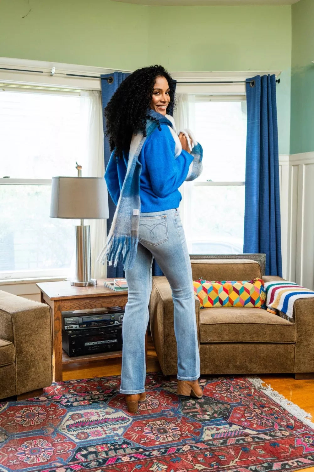 Mid-rise thermal bootcut jeans in light wash denim, straight waistband and belt loops