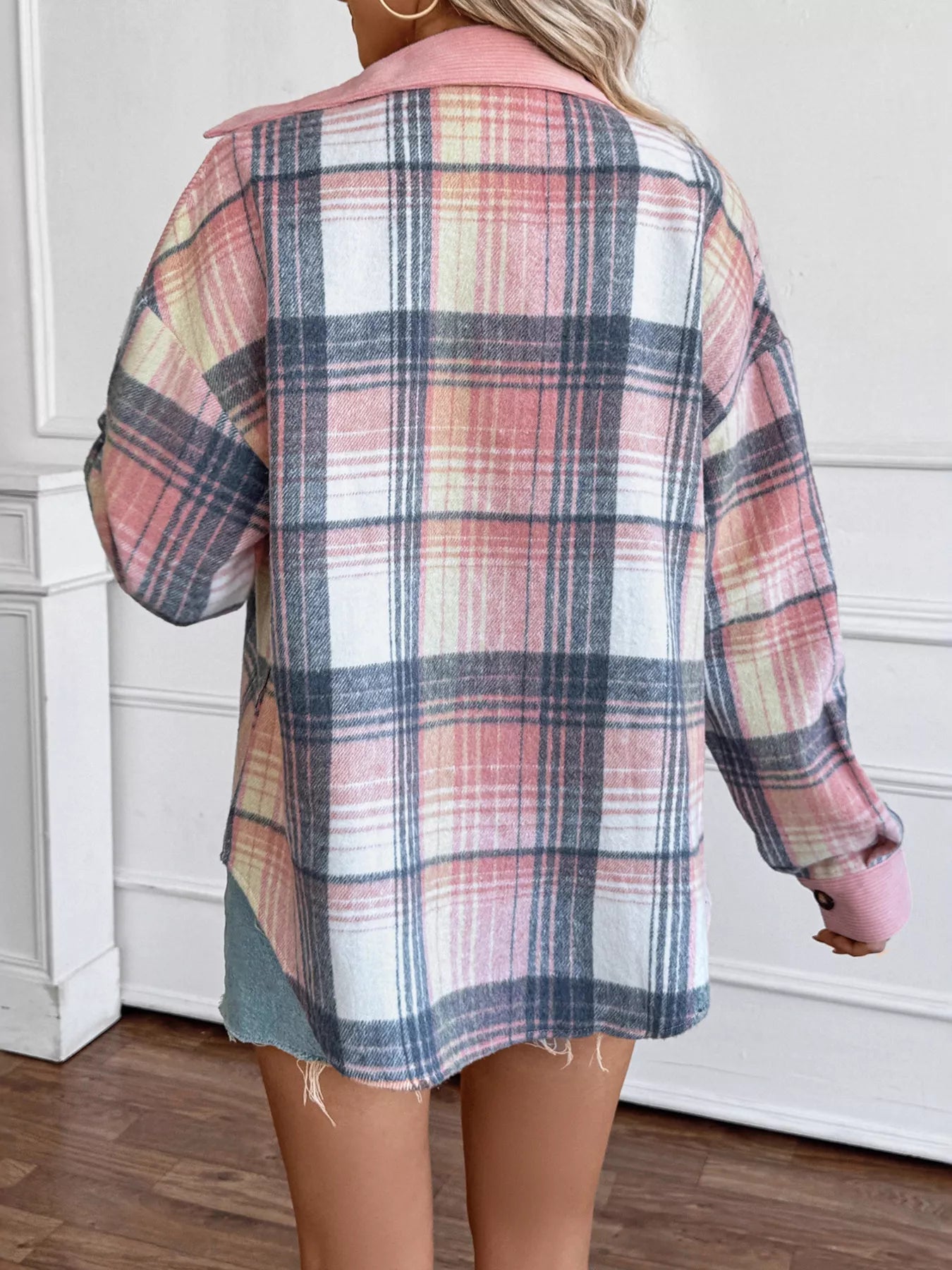 Plaid Button-Up Shacket with Chest Pockets – Cozy Casual Layer