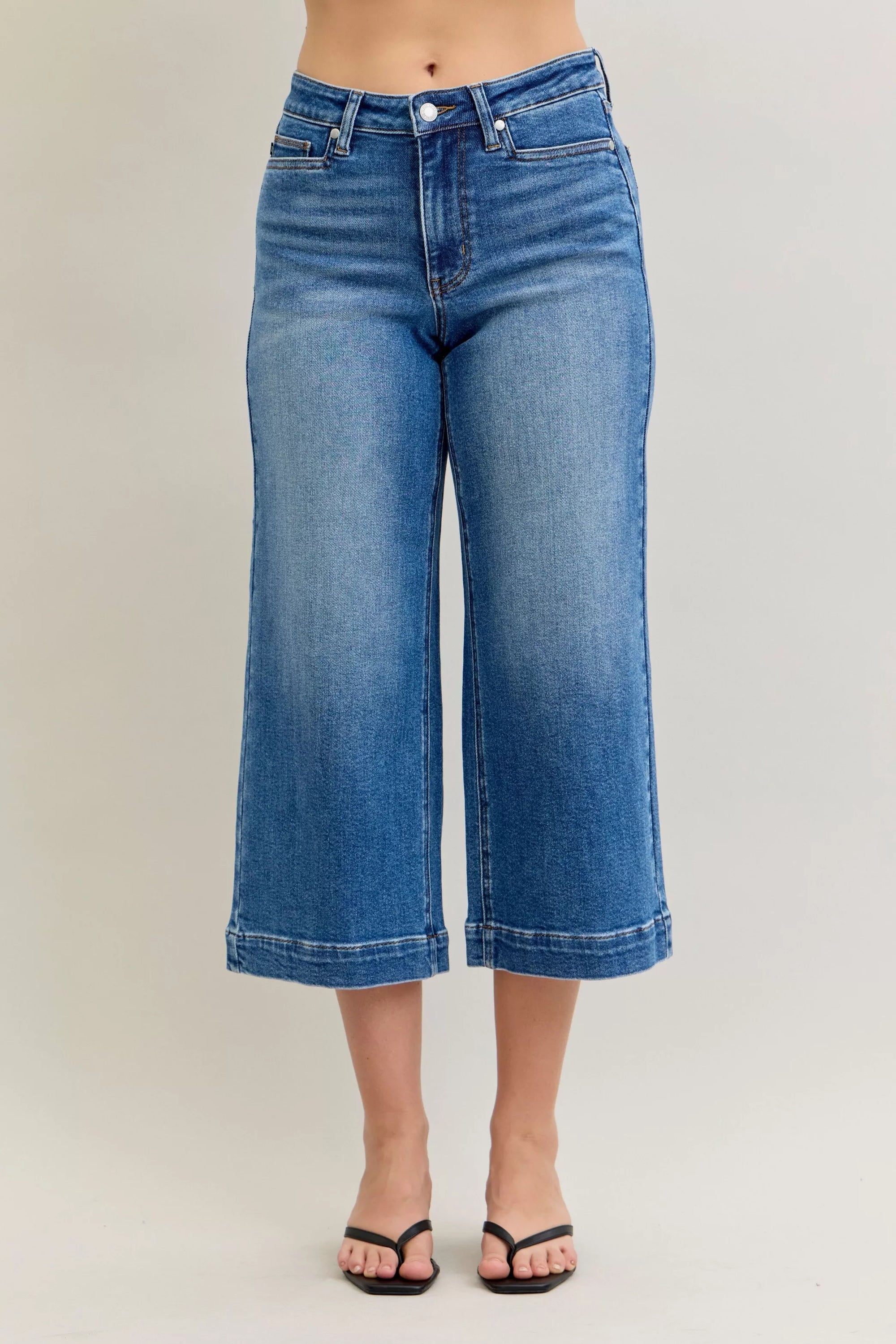 Judy Blue Mid Rise Crop Wide Leg Jeans – Trendy Modern Fit