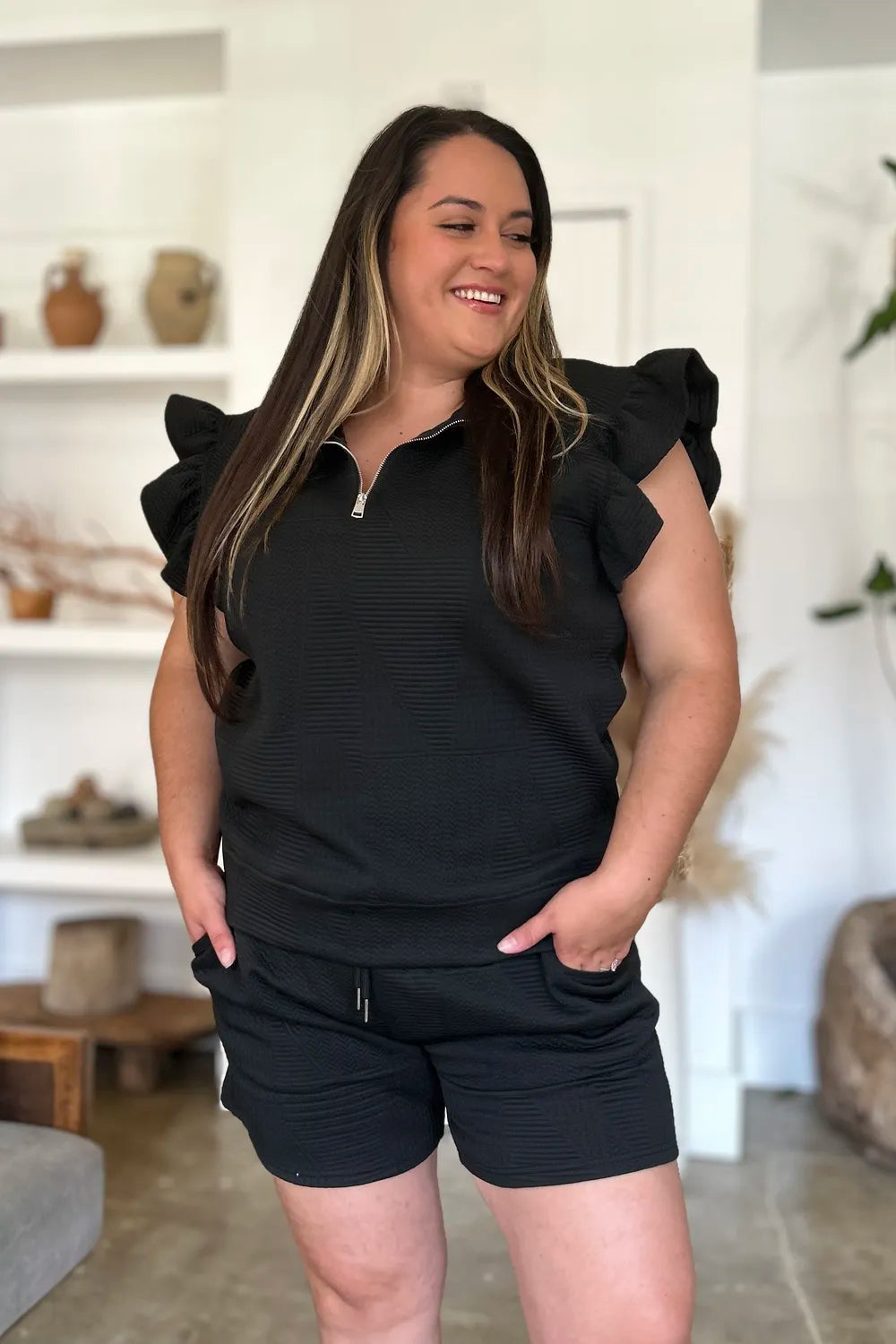 Textured Flounce Sleeve Top & Shorts Set – Stylish & Comfy 2-Piece