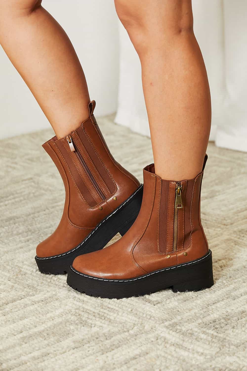 Side Zip Platform Boots – Sleek Durable Everyday Statement Footwear