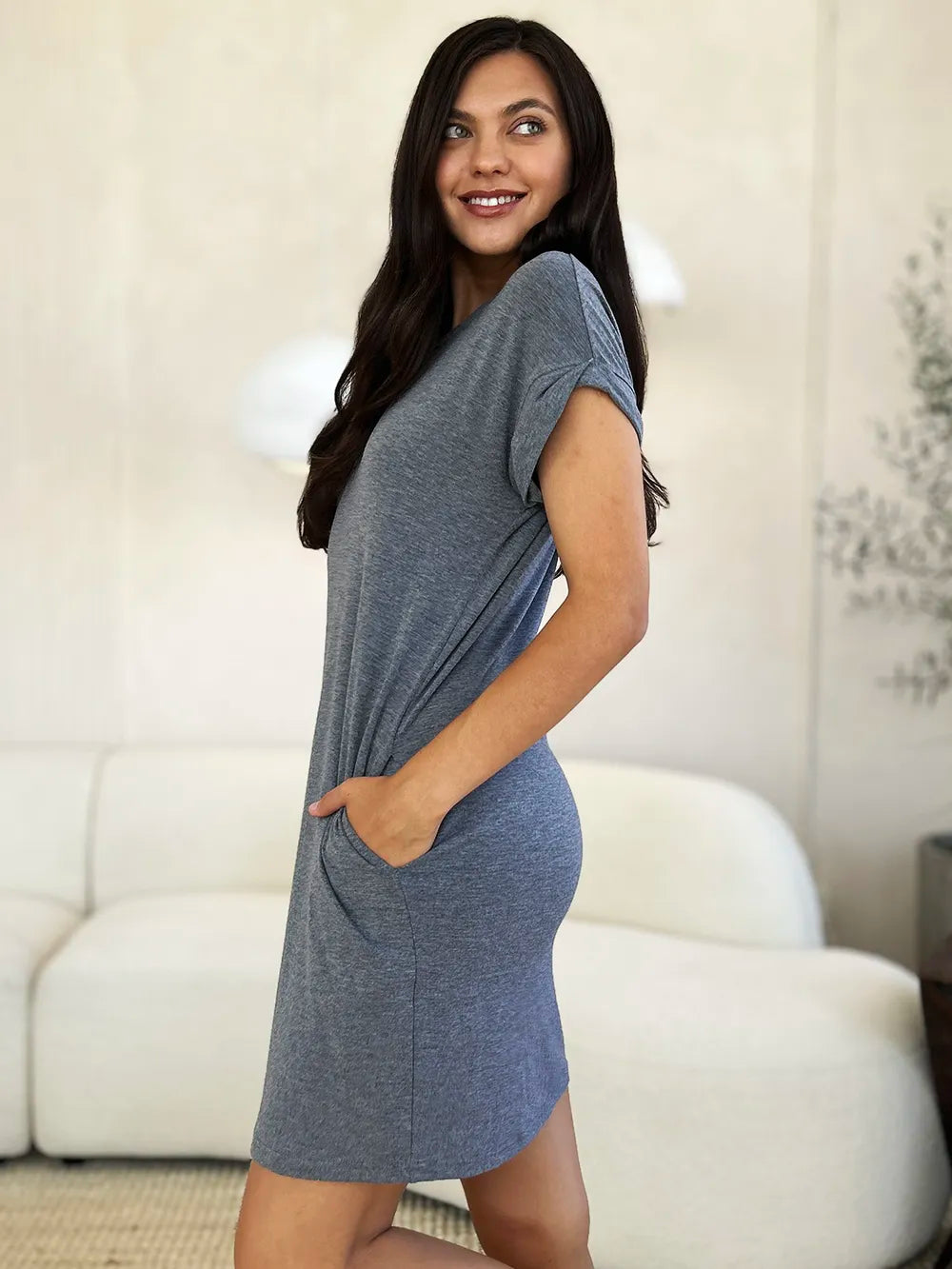 Round Neck Short Sleeve Dress – Comfy, Flattering & With Pockets