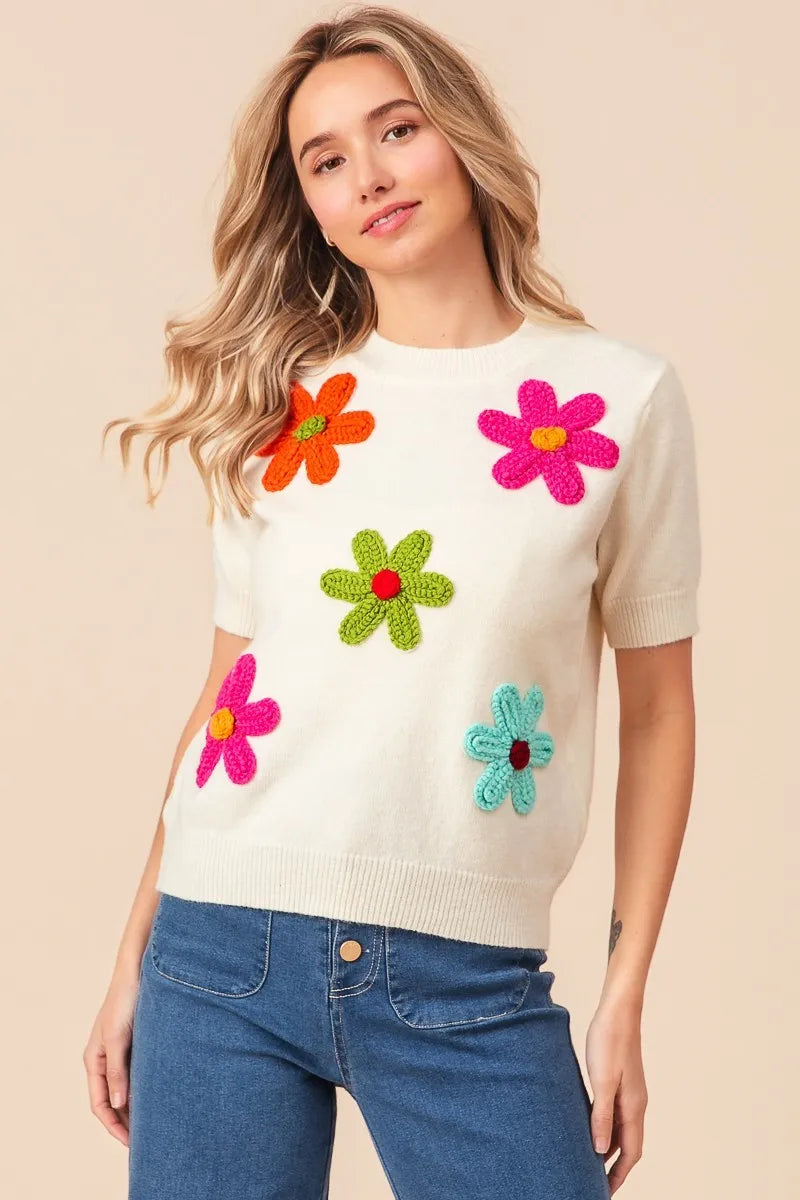 Embroidered Daisy Pullover Sweater – Cheerful, Soft & Feminine