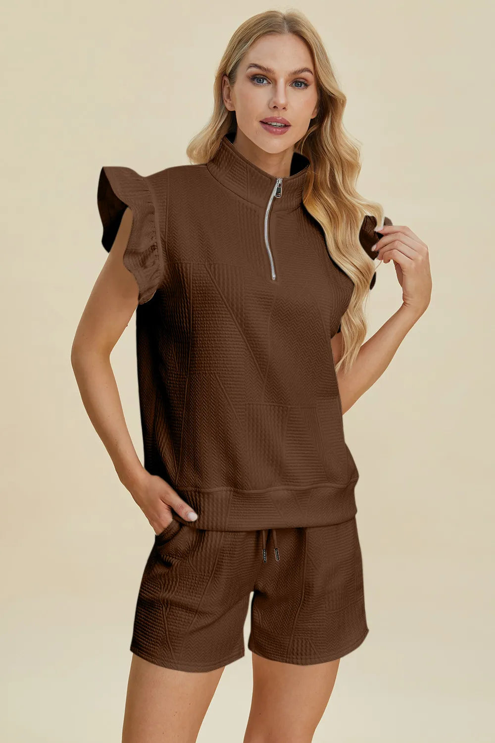 Textured Flounce Sleeve Top & Shorts Set – Stylish & Comfy 2-Piece