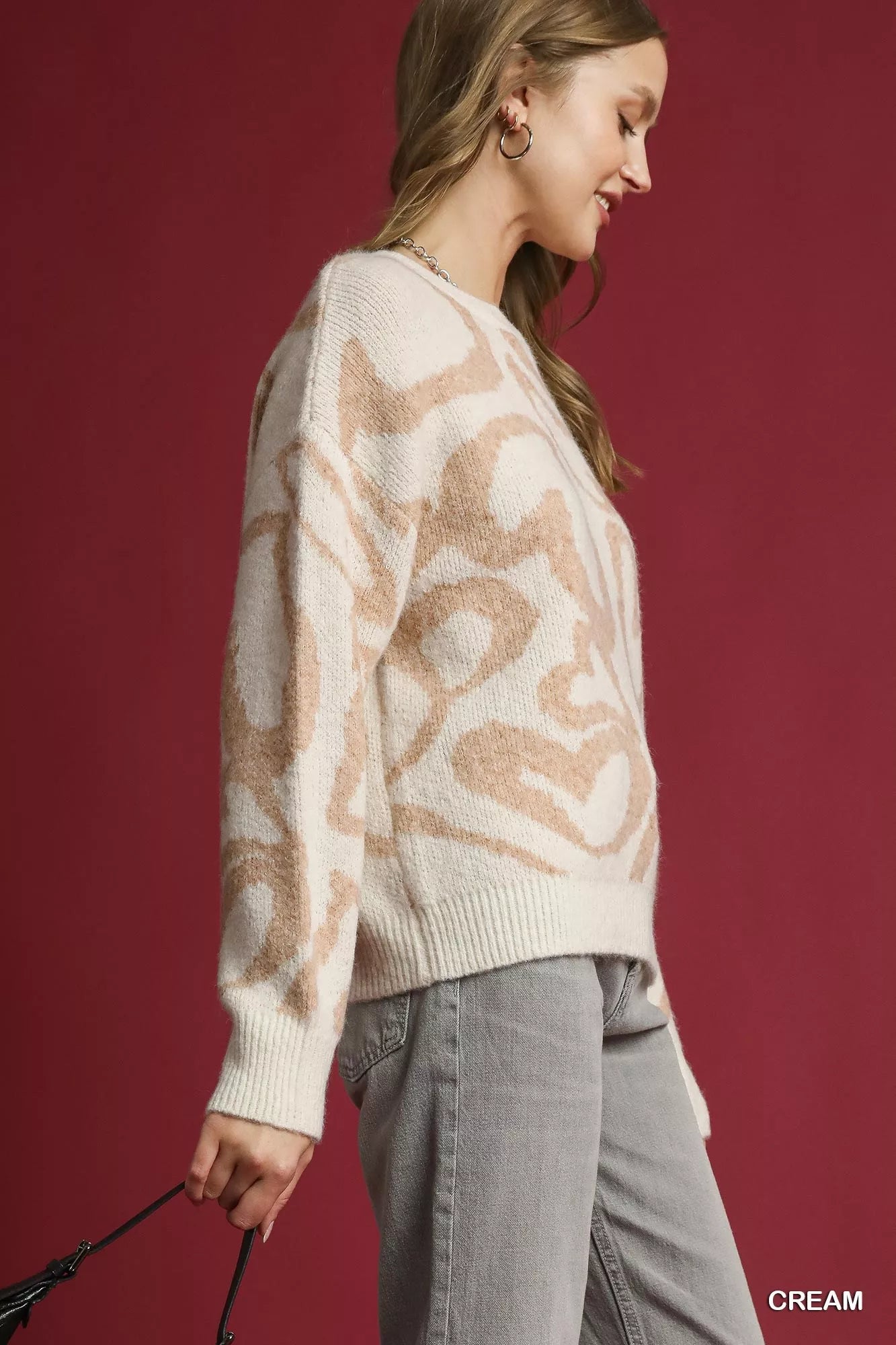 Heart Print Crew Neck Sweater – Cozy, Cute & Stylish Layer