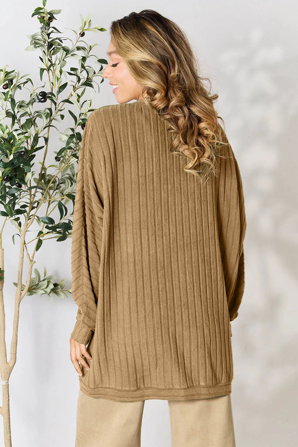 Ribbed Cocoon Cardigan – Cozy, Stylish & Effortless Layering