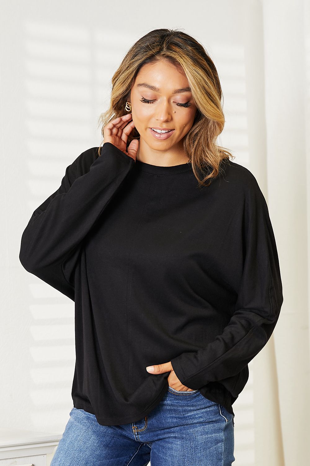 Detail Round Neck Long Sleeve Top – Versatile, Comfy & Chic