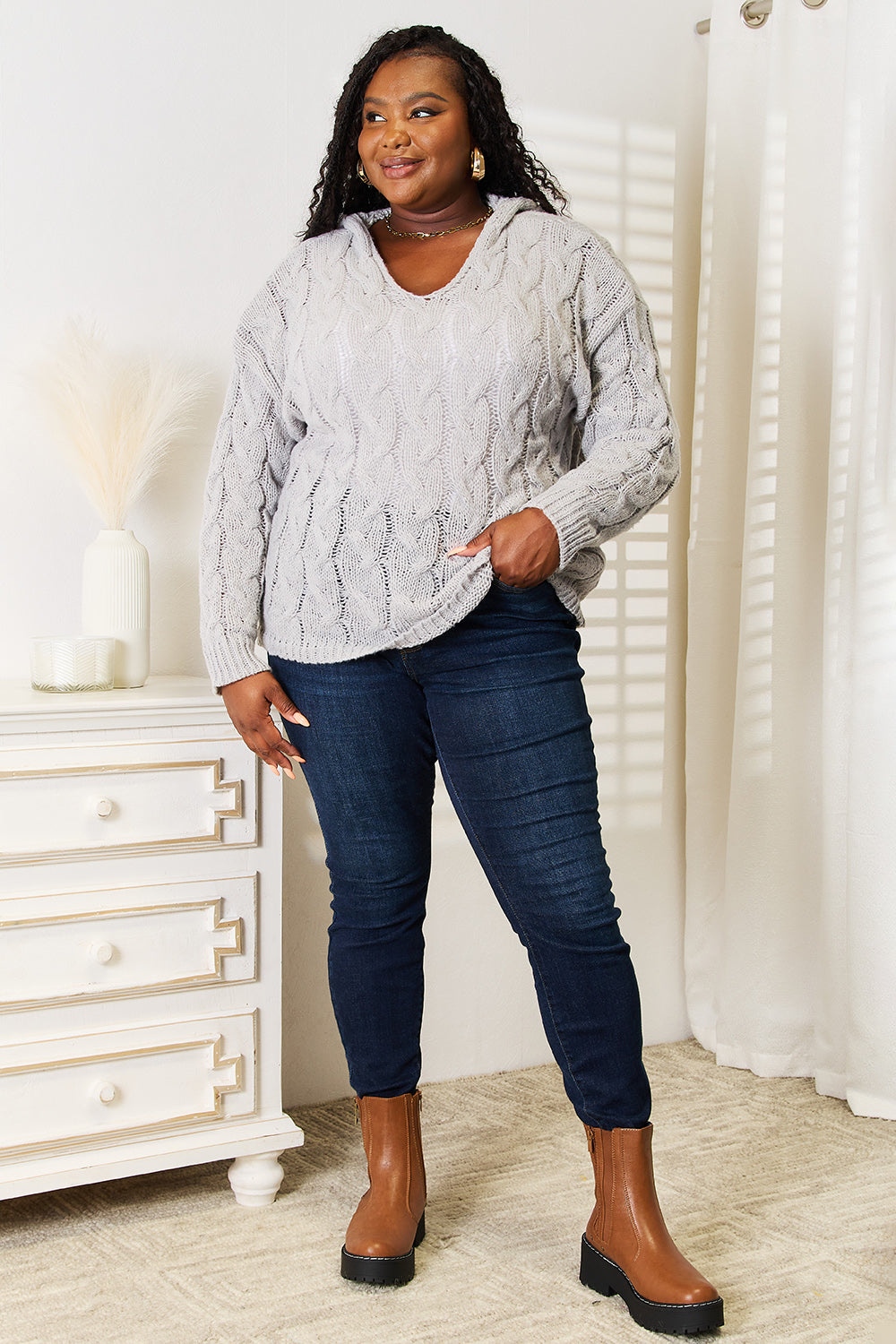 Cable-Knit Hooded Sweater – Cozy, Classic & Perfect for Winter