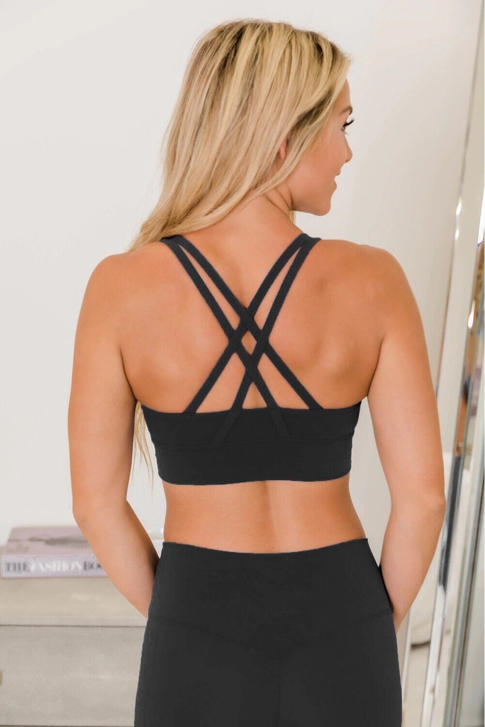 Dreamkue Black Crisscross Back Sports Bra and Leggings Set
