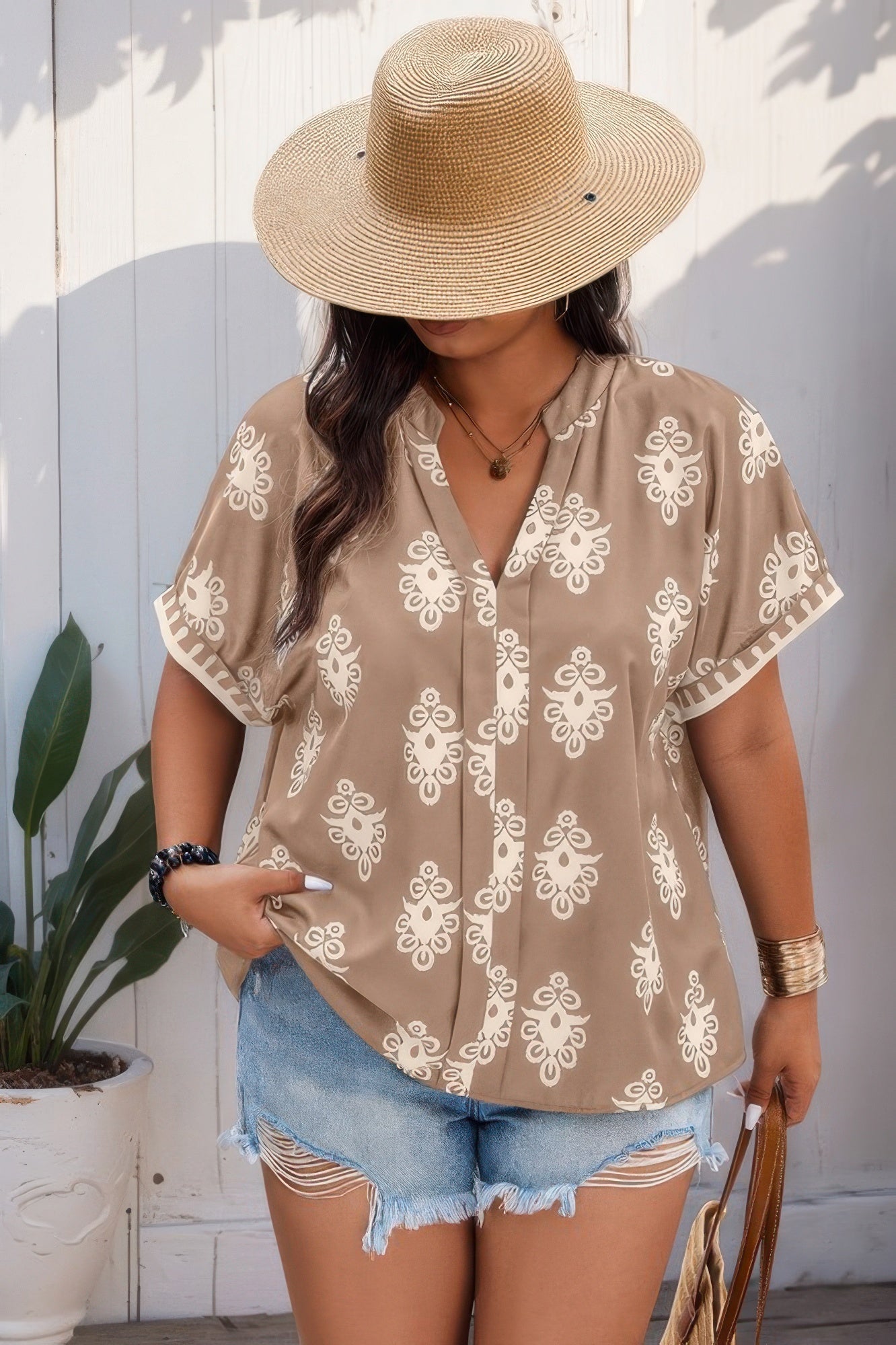 Dreamkue Curvy Short Sleeve V Neck Printed Blouse