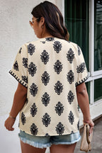 Dreamkue Curvy Short Sleeve V Neck Printed Blouse