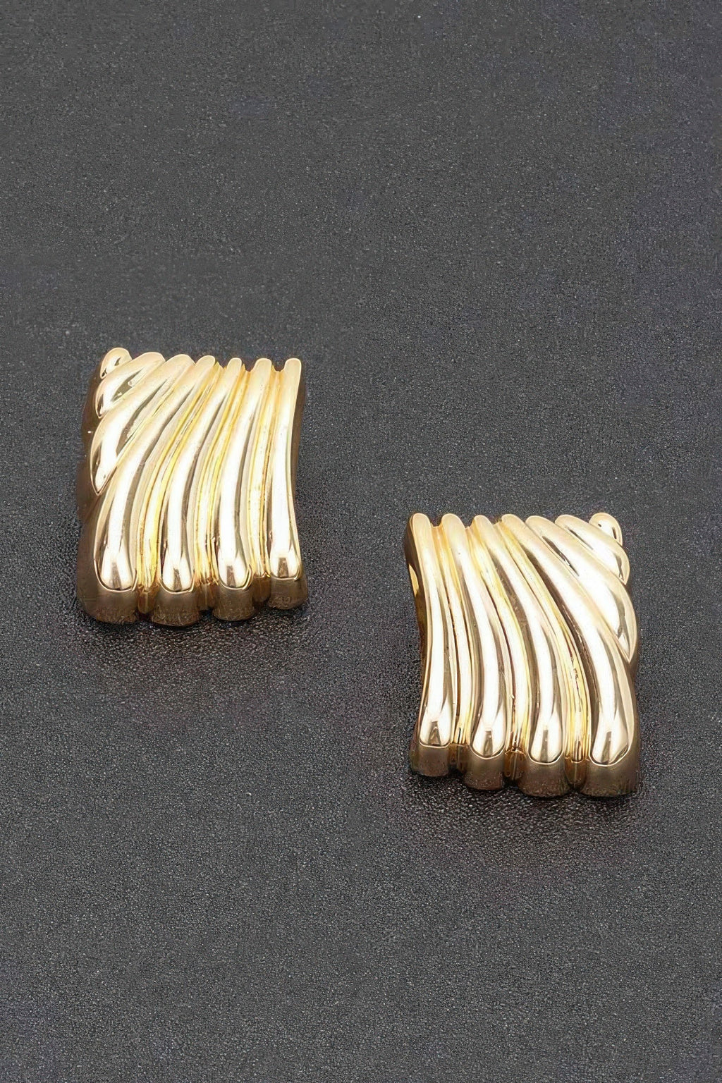 Dreamkue Gold Plated Metal Earring