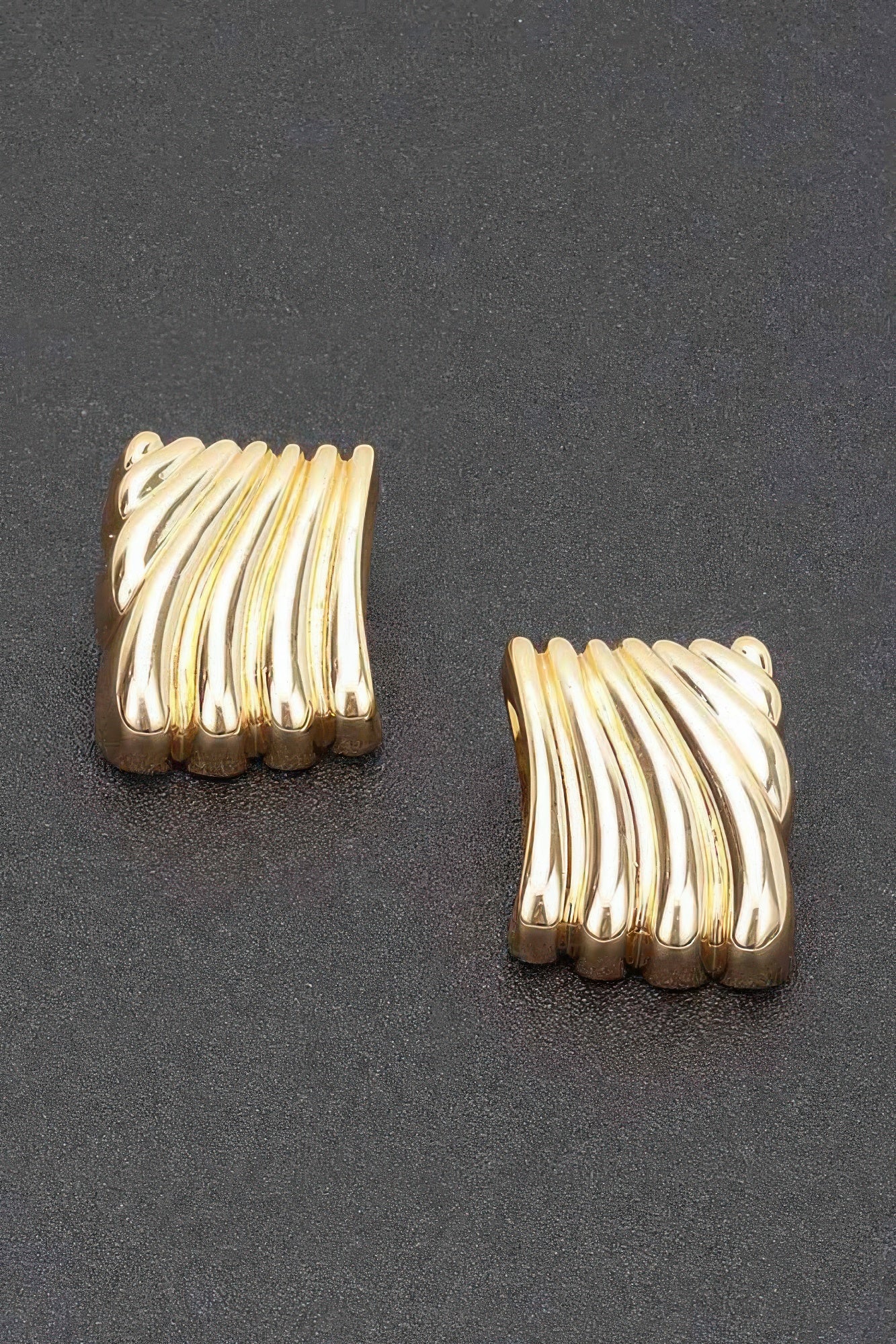 Dreamkue Gold Plated Metal Earring