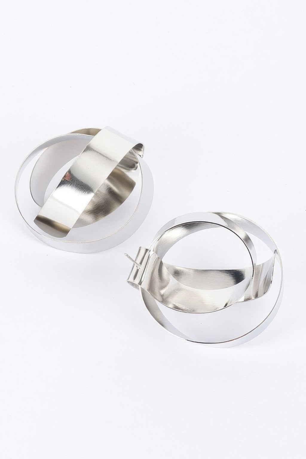 Dreamkue Metal Earrings