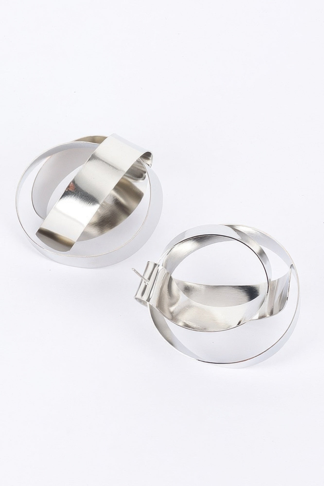 Dreamkue Metal Earrings