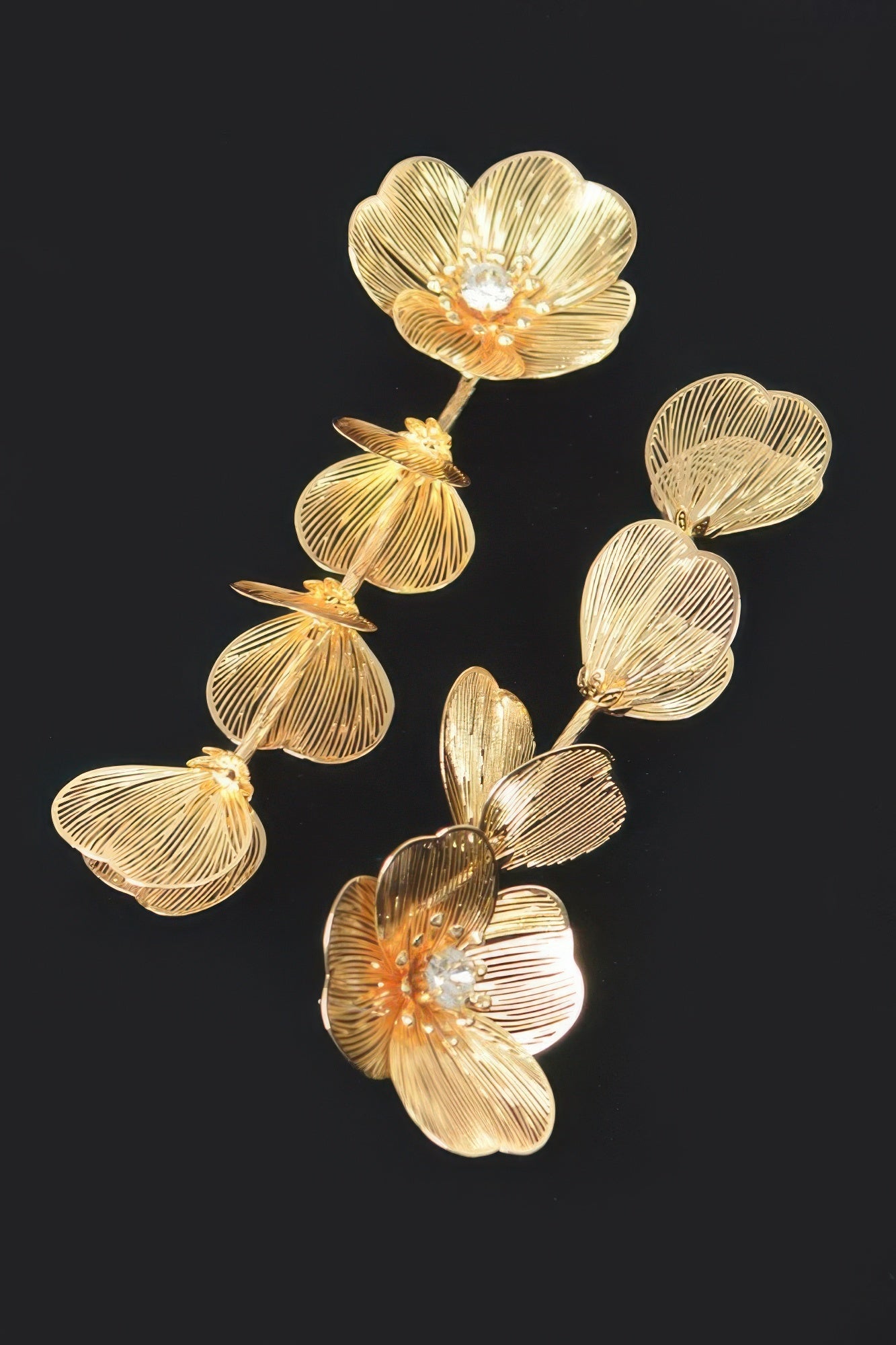 Dreamkue Metal Flower Fringe Earring