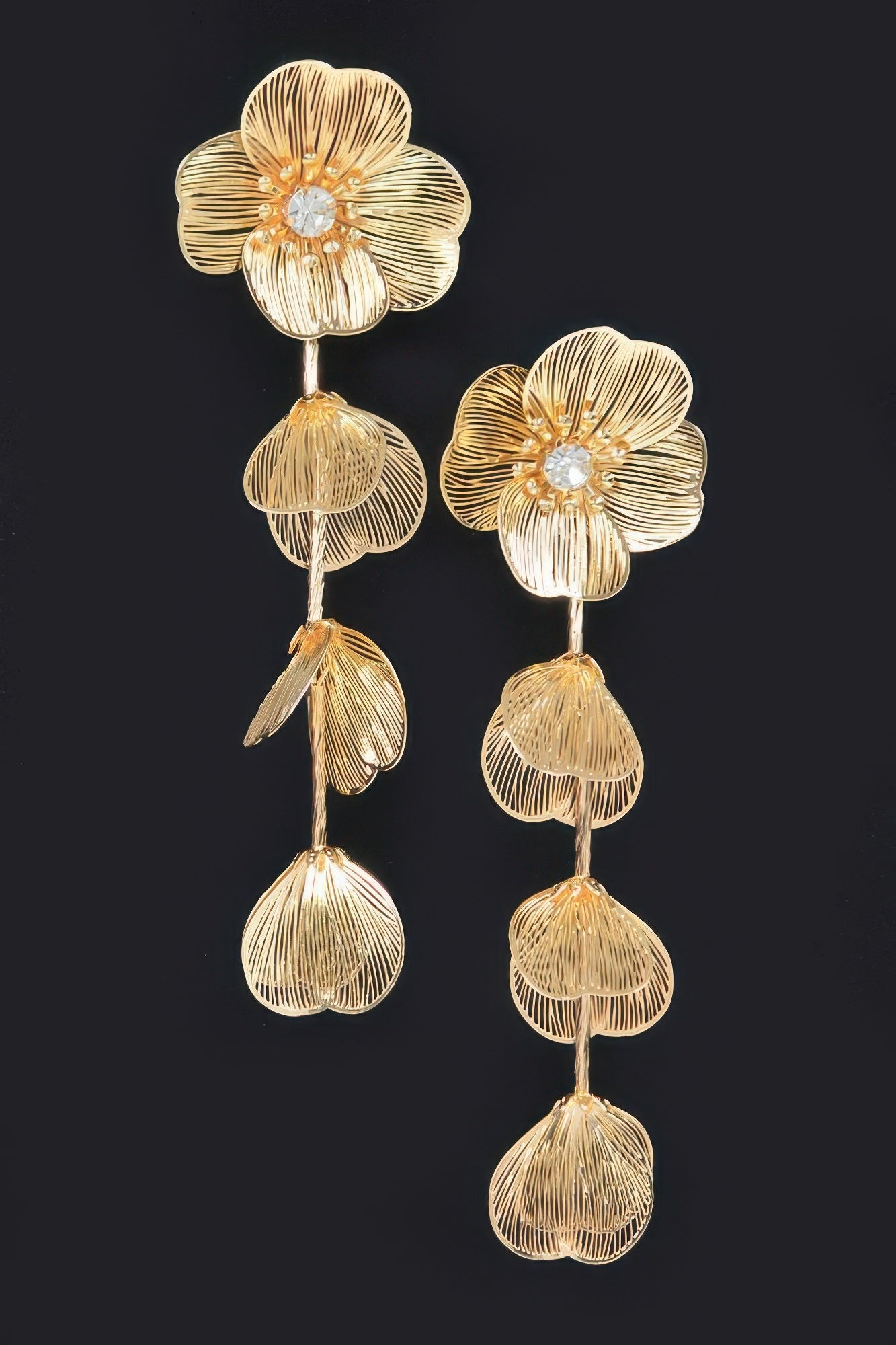 Dreamkue Metal Flower Fringe Earring