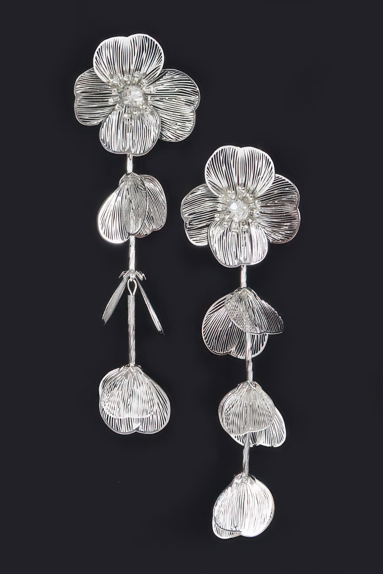 Dreamkue Metal Flower Fringe Earring