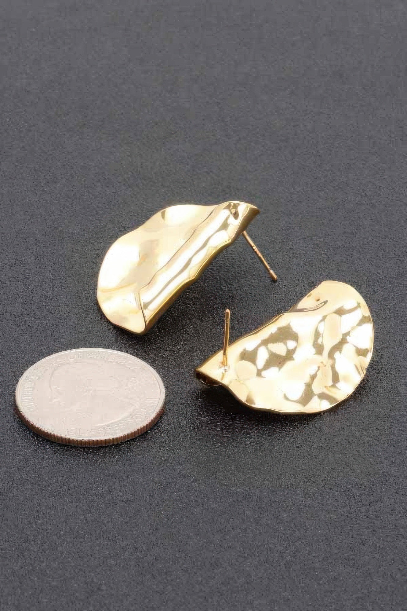 Dreamkue Metal Gold Dip Earring