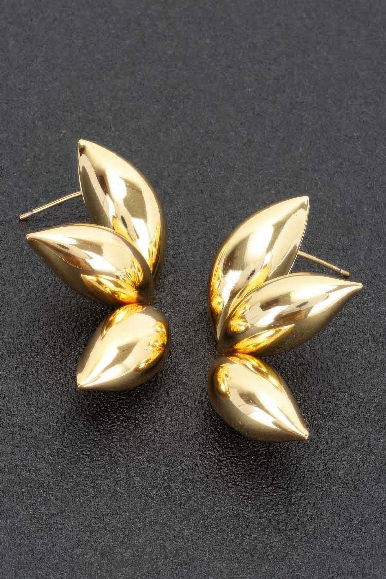Dreamkue Metal Gold Dip Earring