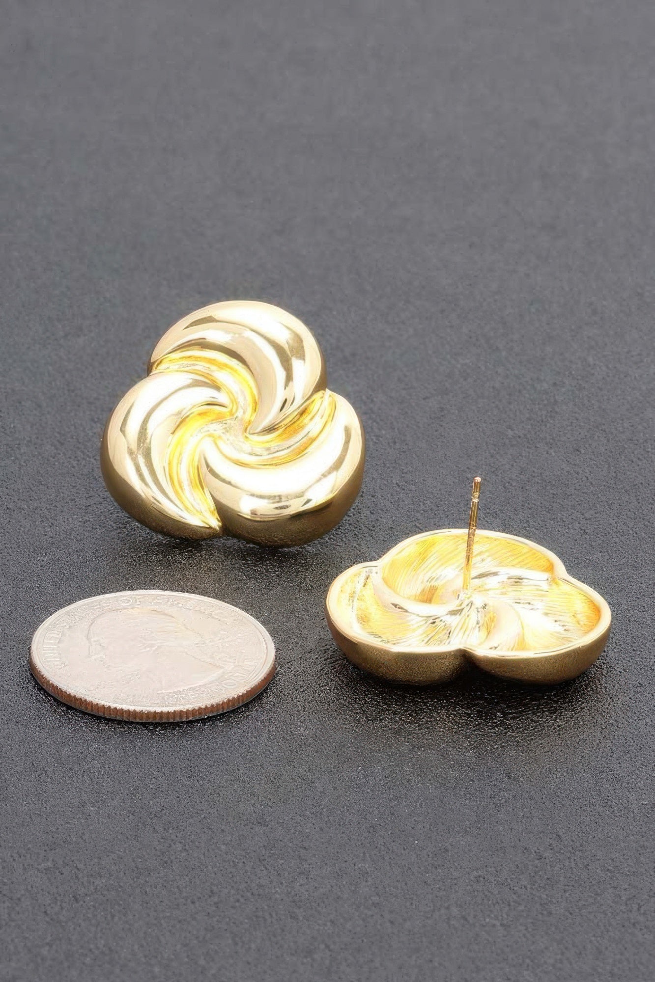 Dreamkue Metal Gold Dip Earring