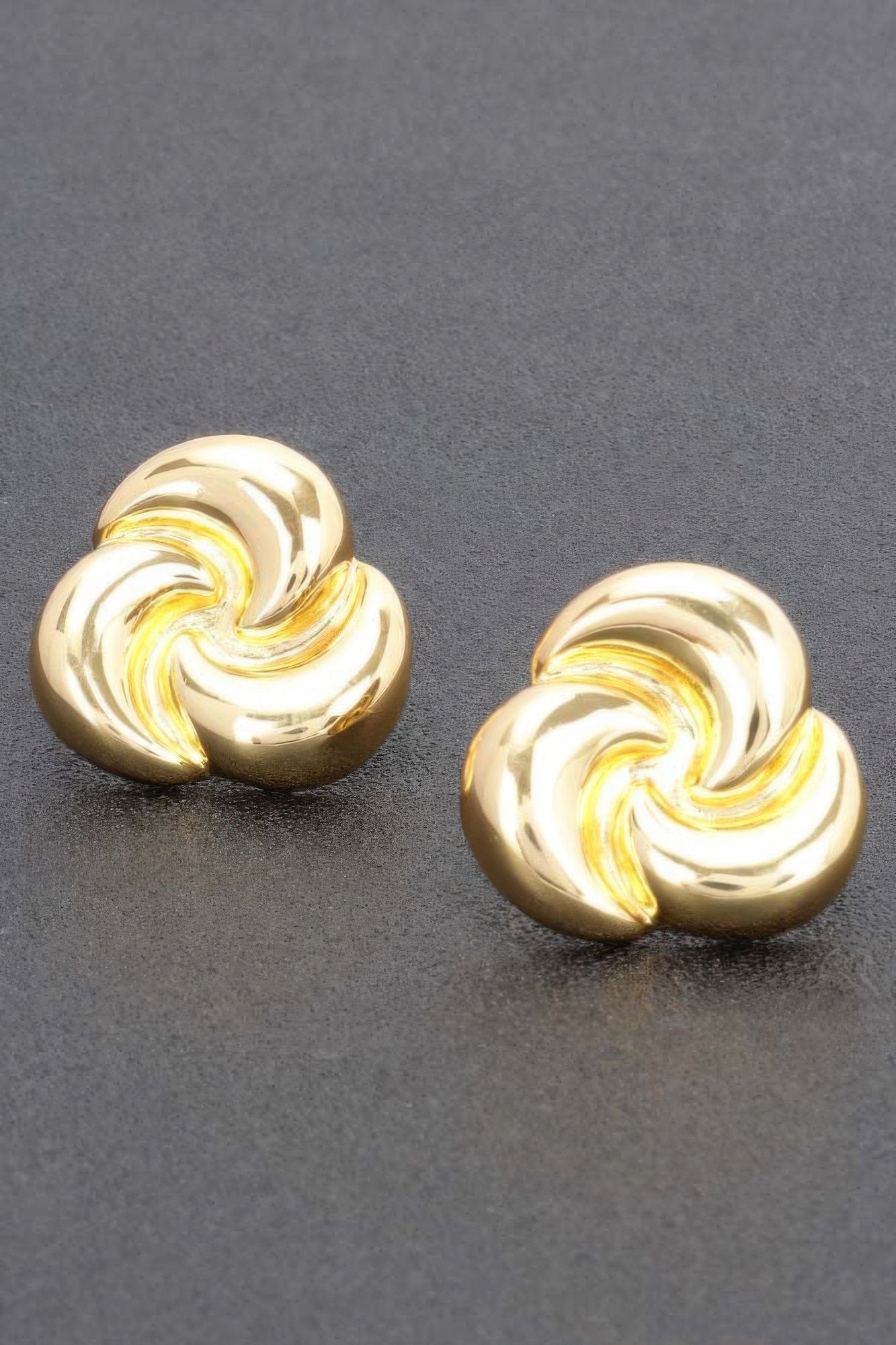 Dreamkue Metal Gold Dip Earring