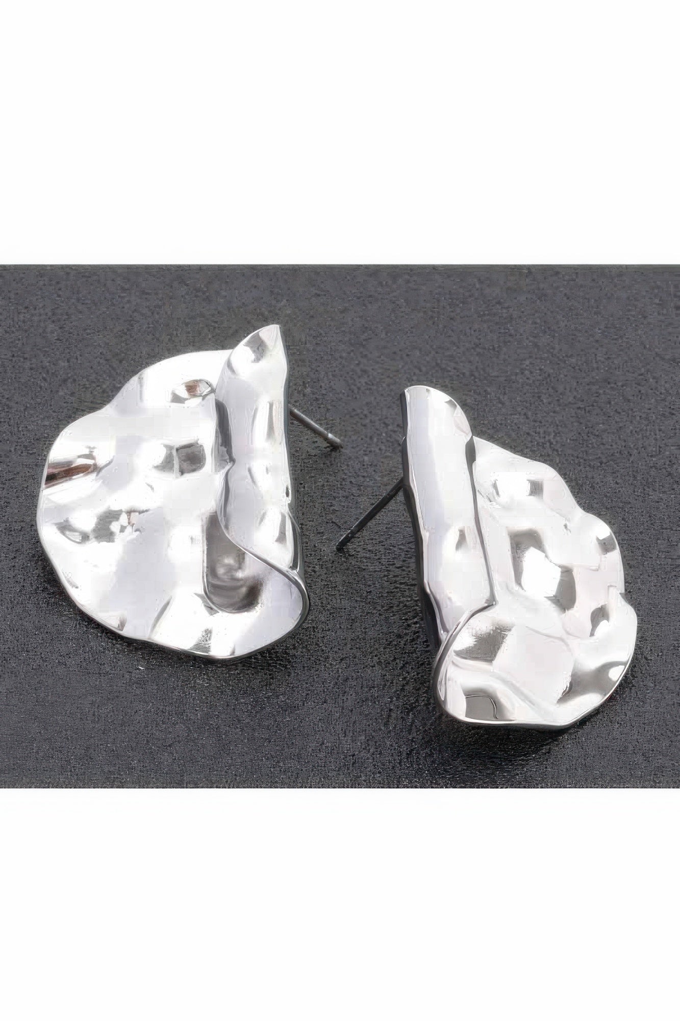 Dreamkue Metal Gold Dip Earring