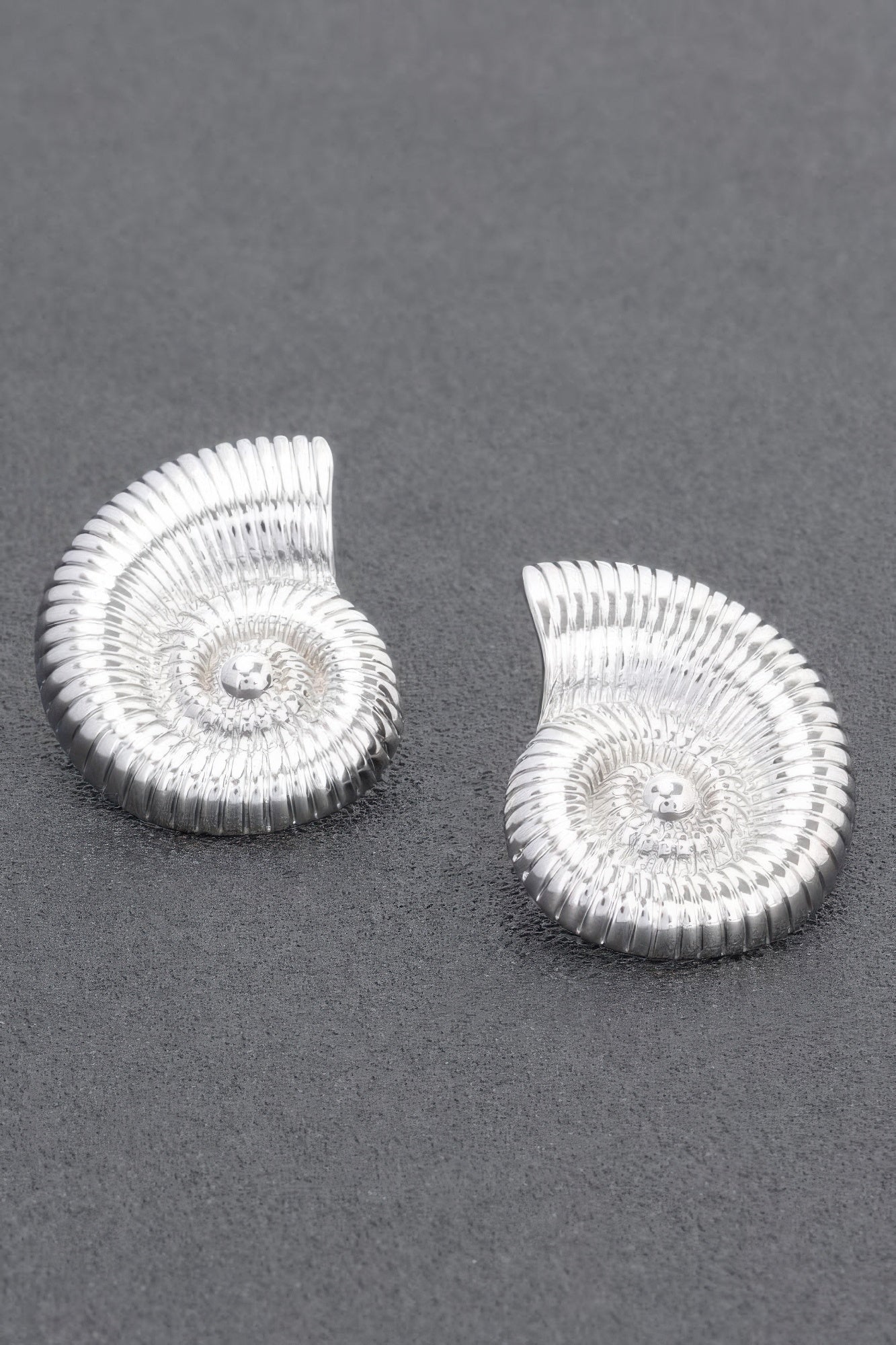 Dreamkue Metal Gold Dip Earring