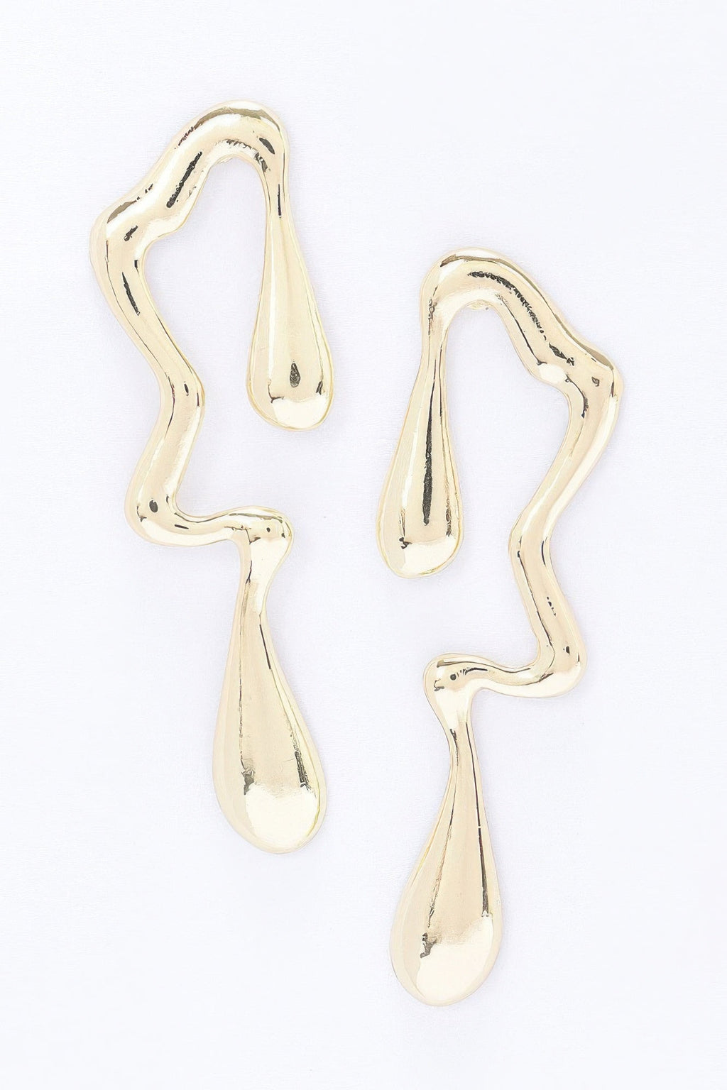 Dreamkue Metal Gold Dip Earrings