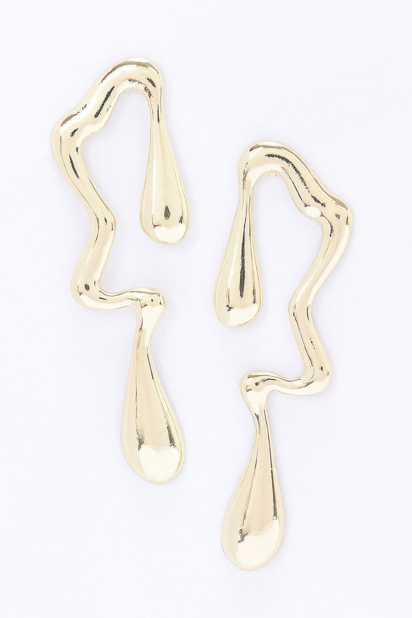 Dreamkue Metal Gold Dip Earrings