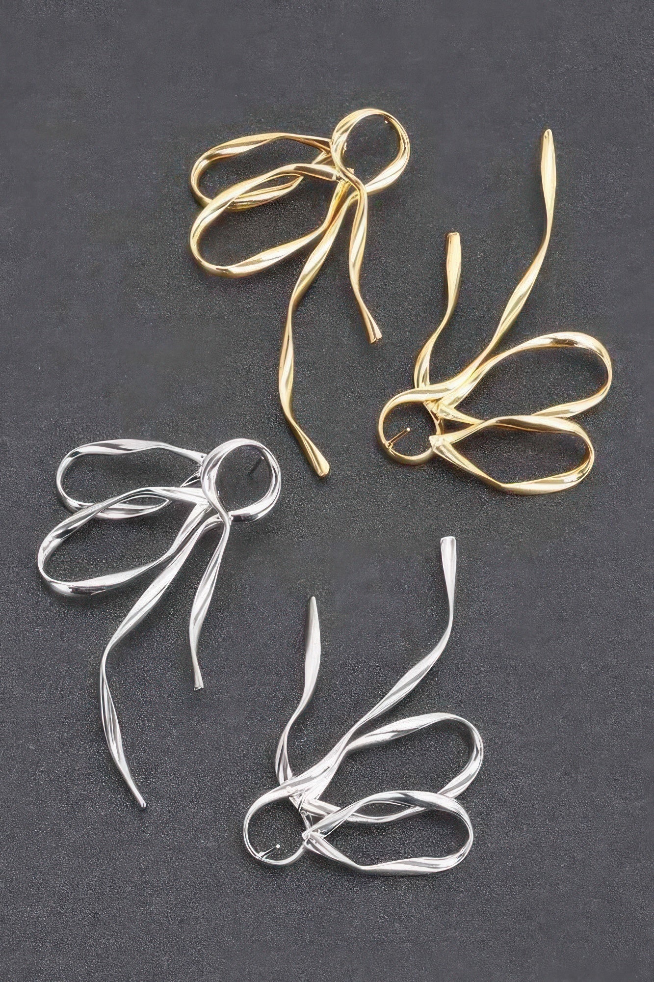 Dreamkue Metal Gold Dip Earrings