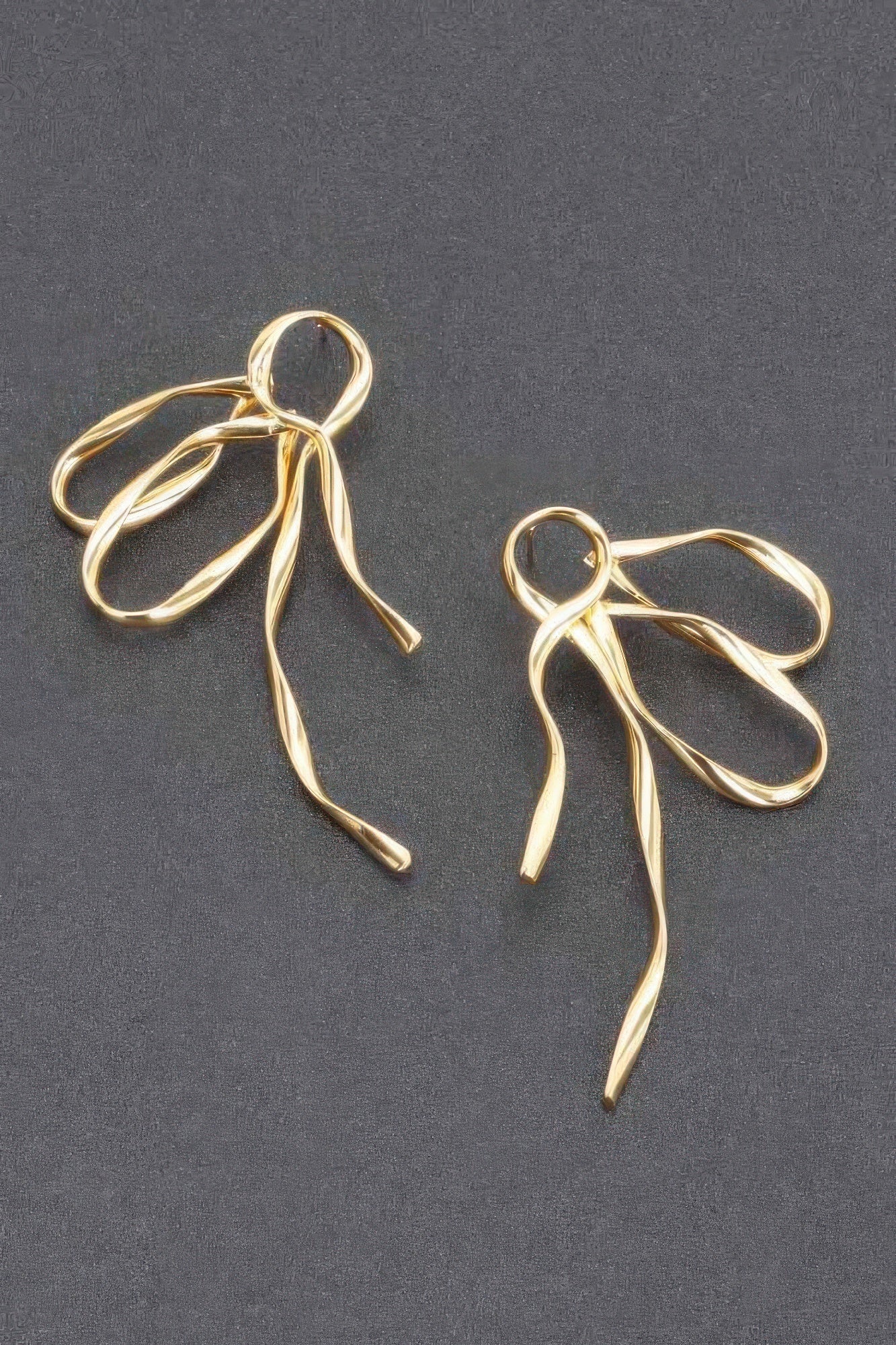 Dreamkue Metal Gold Dip Earrings