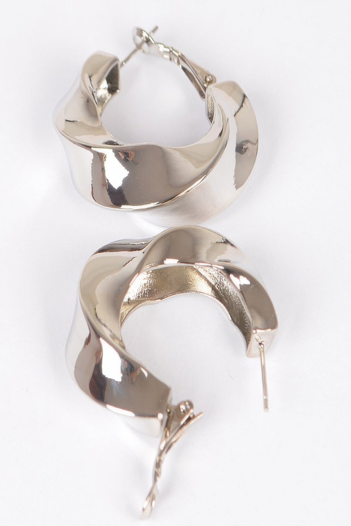 Dreamkue Metal Gold Plated Earring