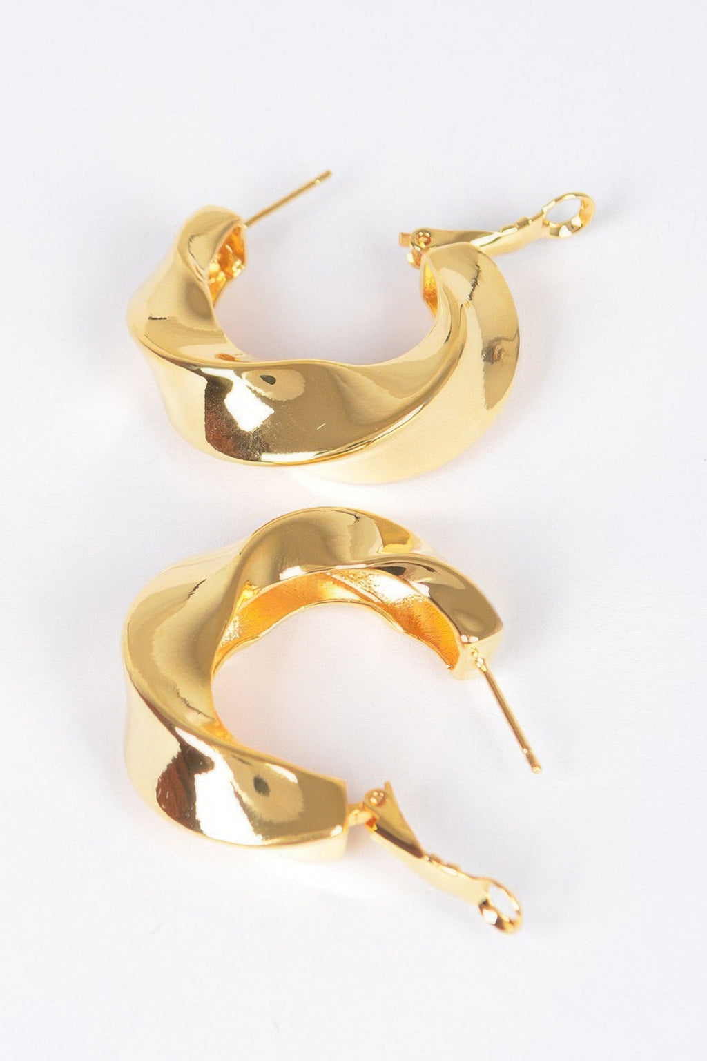 Dreamkue Metal Gold Plated Earring