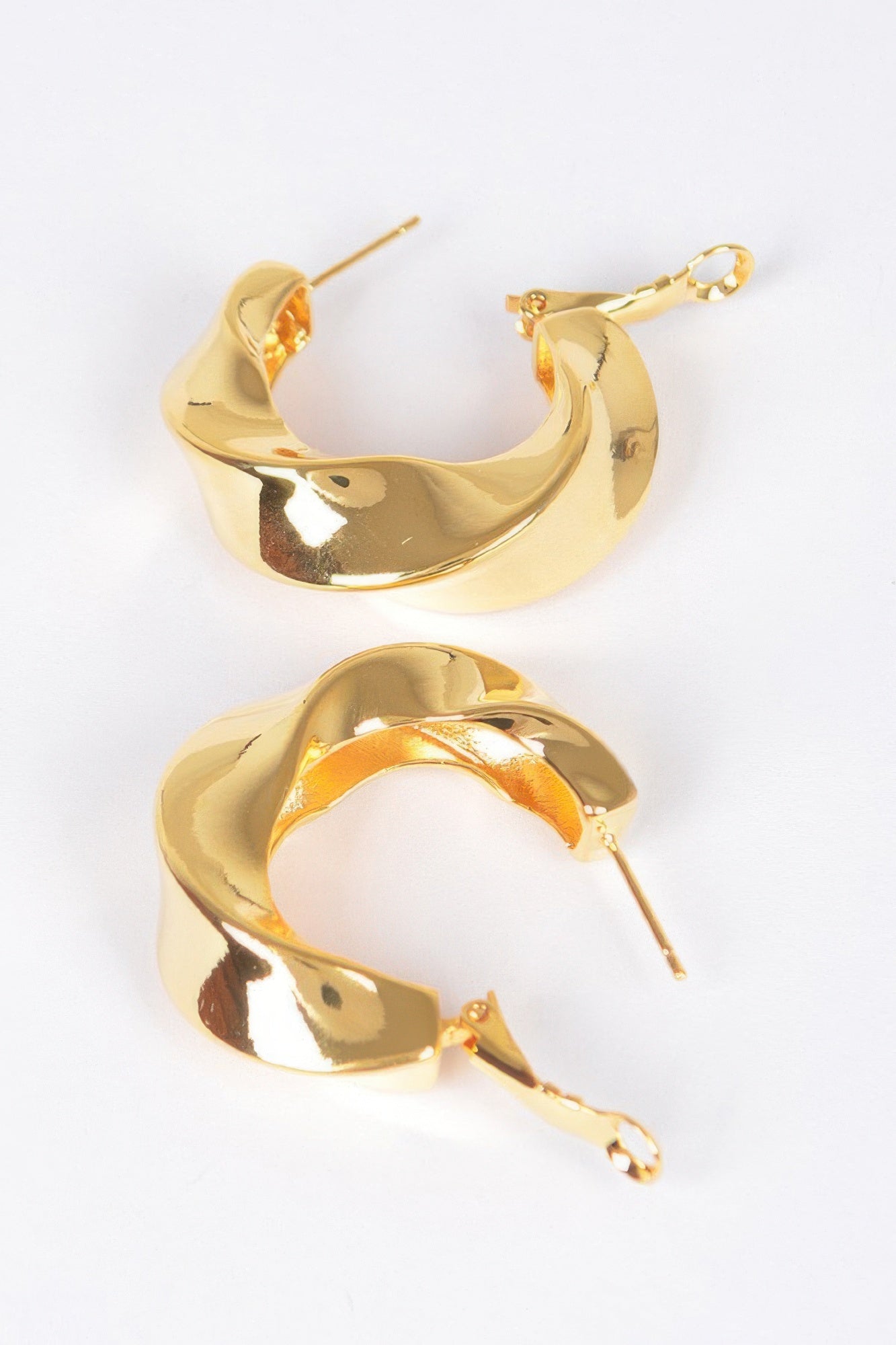 Dreamkue Metal Gold Plated Earring