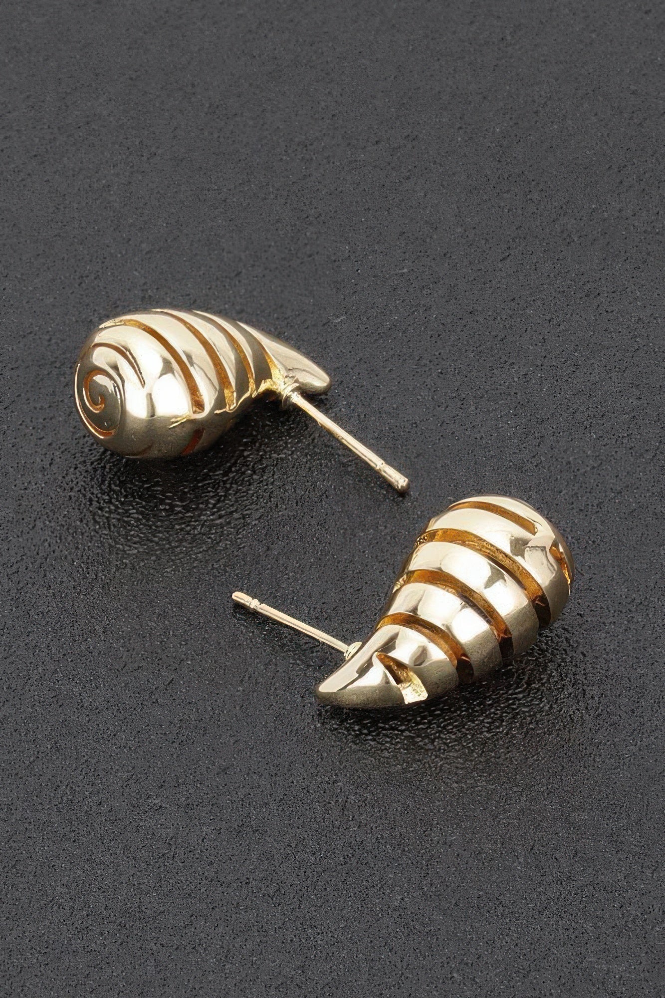 Dreamkue Metal Tear Drop Earring