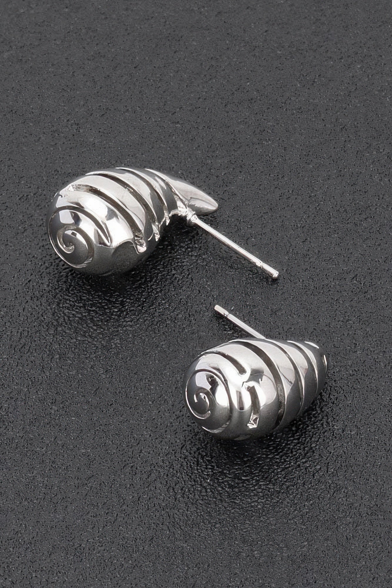 Dreamkue Metal Tear Drop Earring