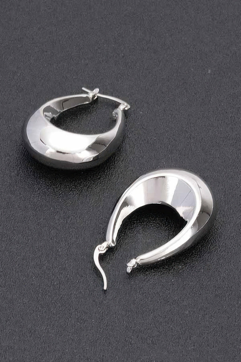 Dreamkue Metal Vintage Hoop Earring
