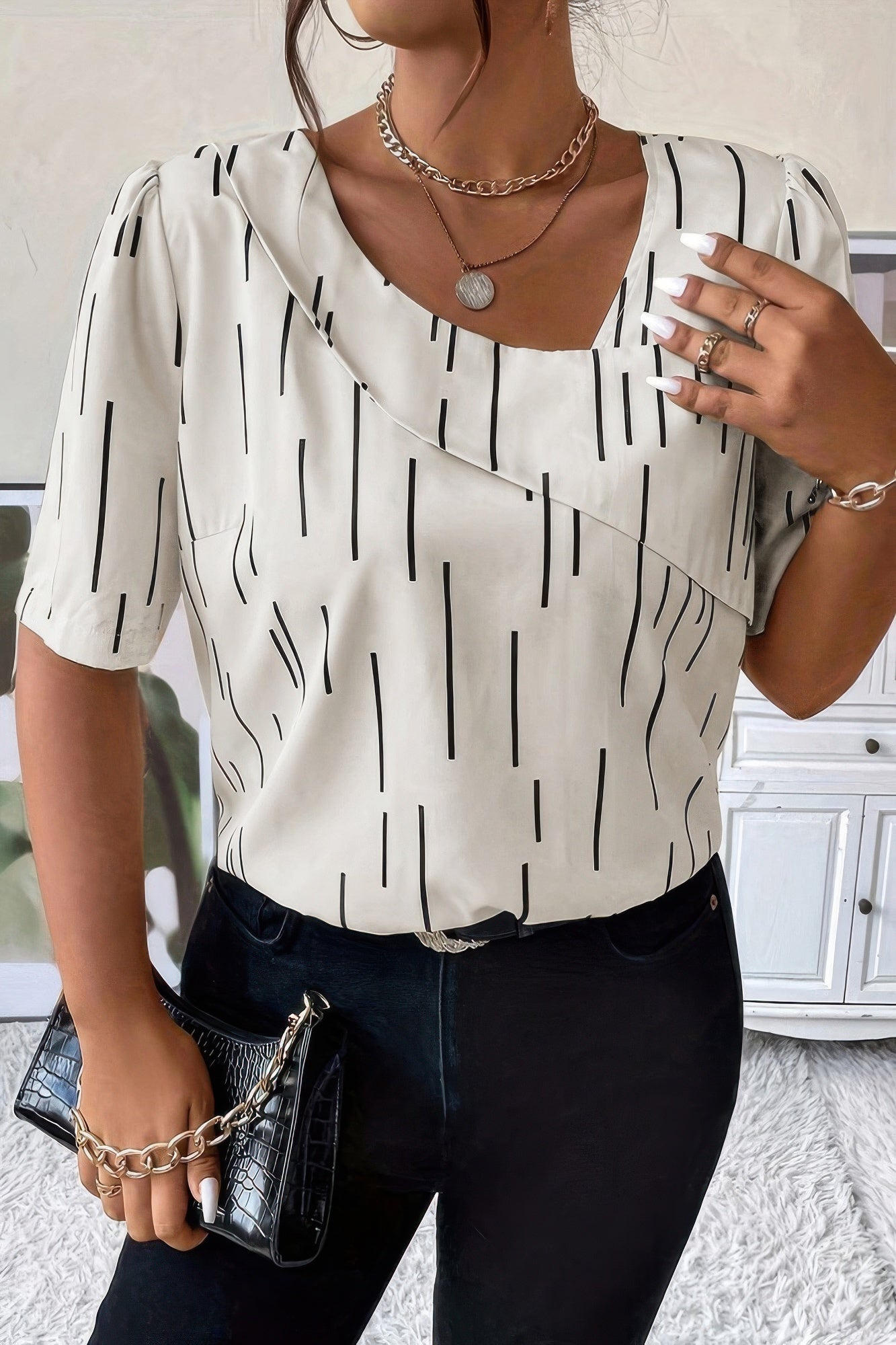 Dreamkue Printed Puff Sleeve Shirt With Line Pattern