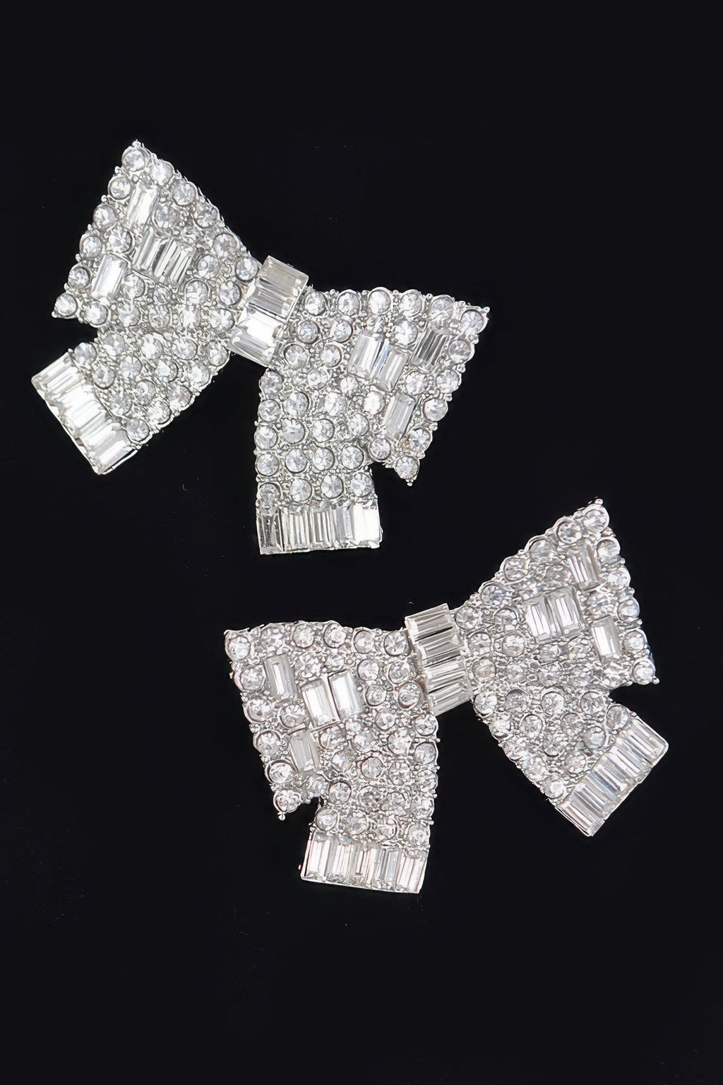 Dreamkue Ribbon Shape Rhinestone Earrings
