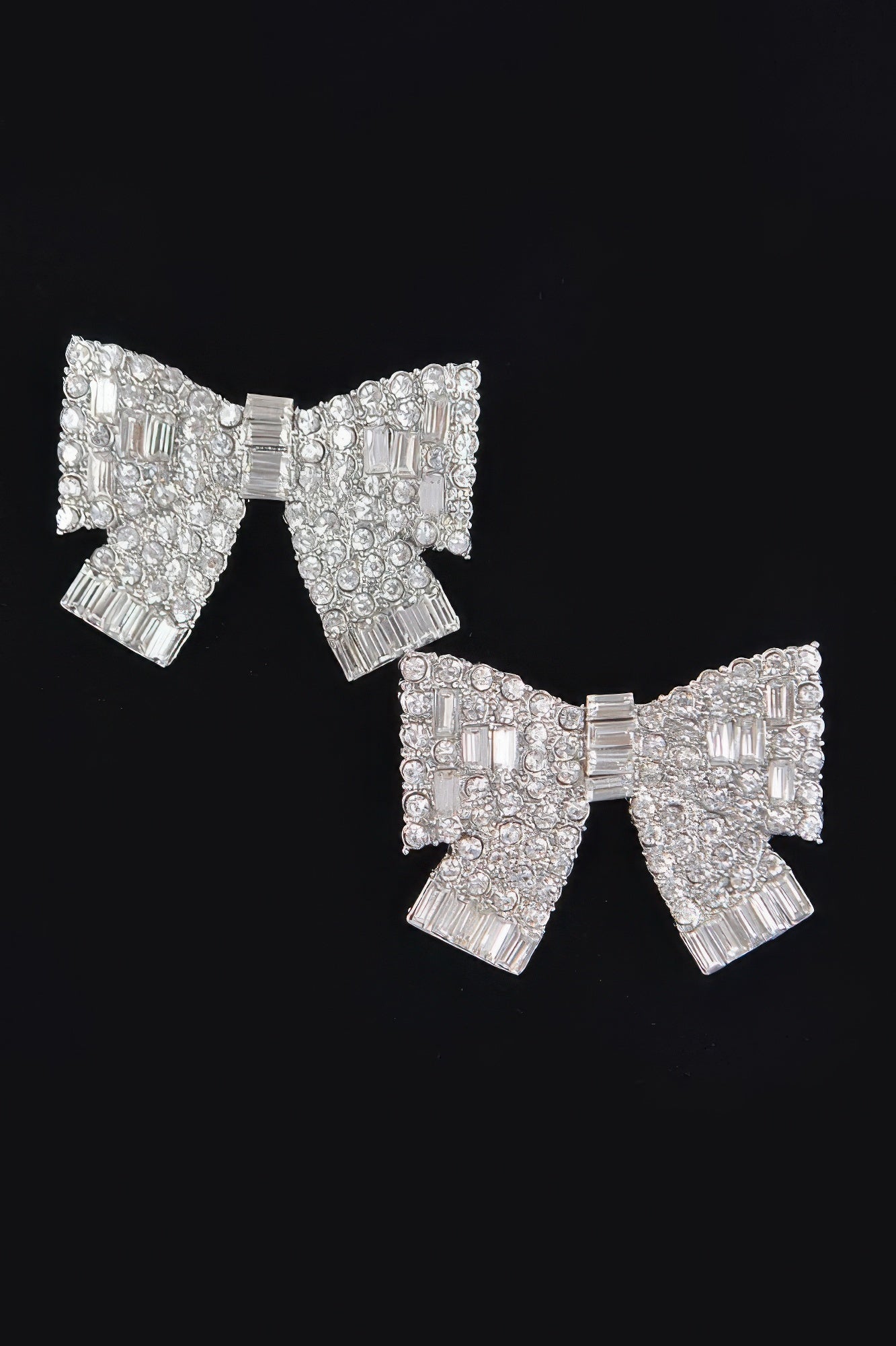 Dreamkue Ribbon Shape Rhinestone Earrings