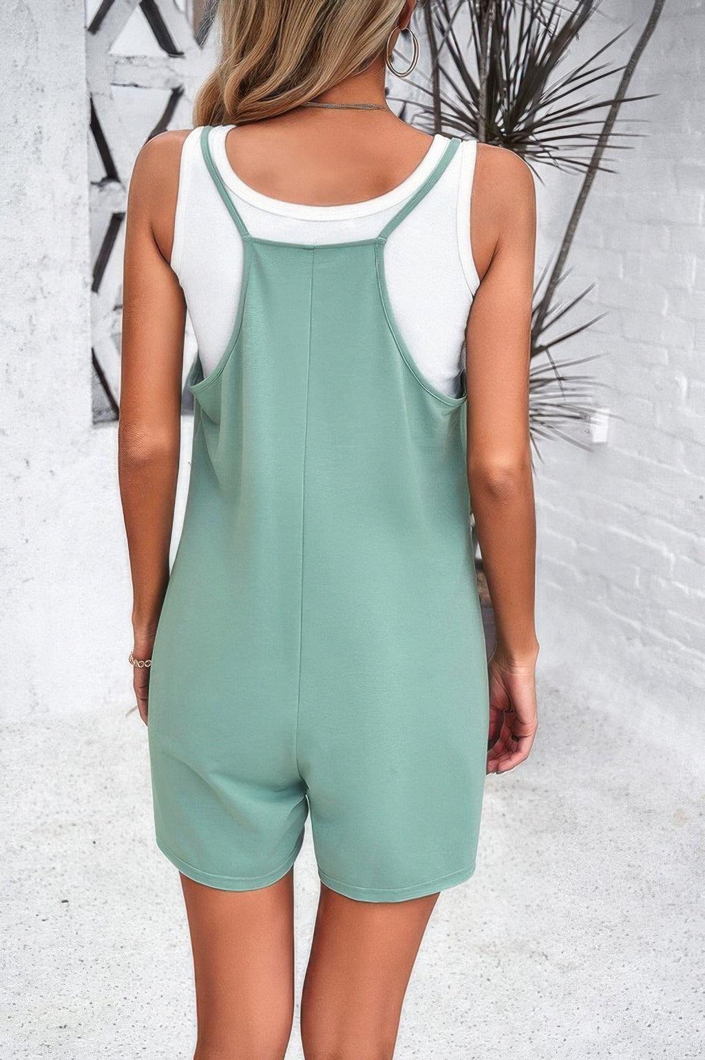 Dreamkue Scoop Neck Spaghetti Straps Loose Fit Solid Romper
