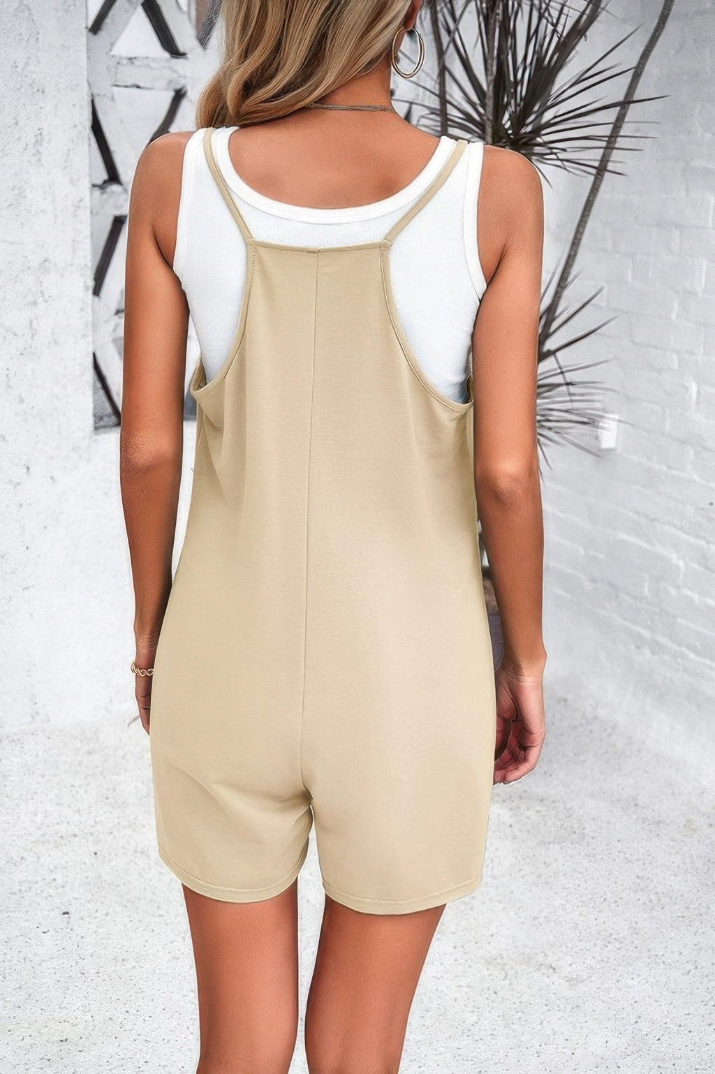 Dreamkue Scoop Neck Spaghetti Straps Loose Fit Solid Romper