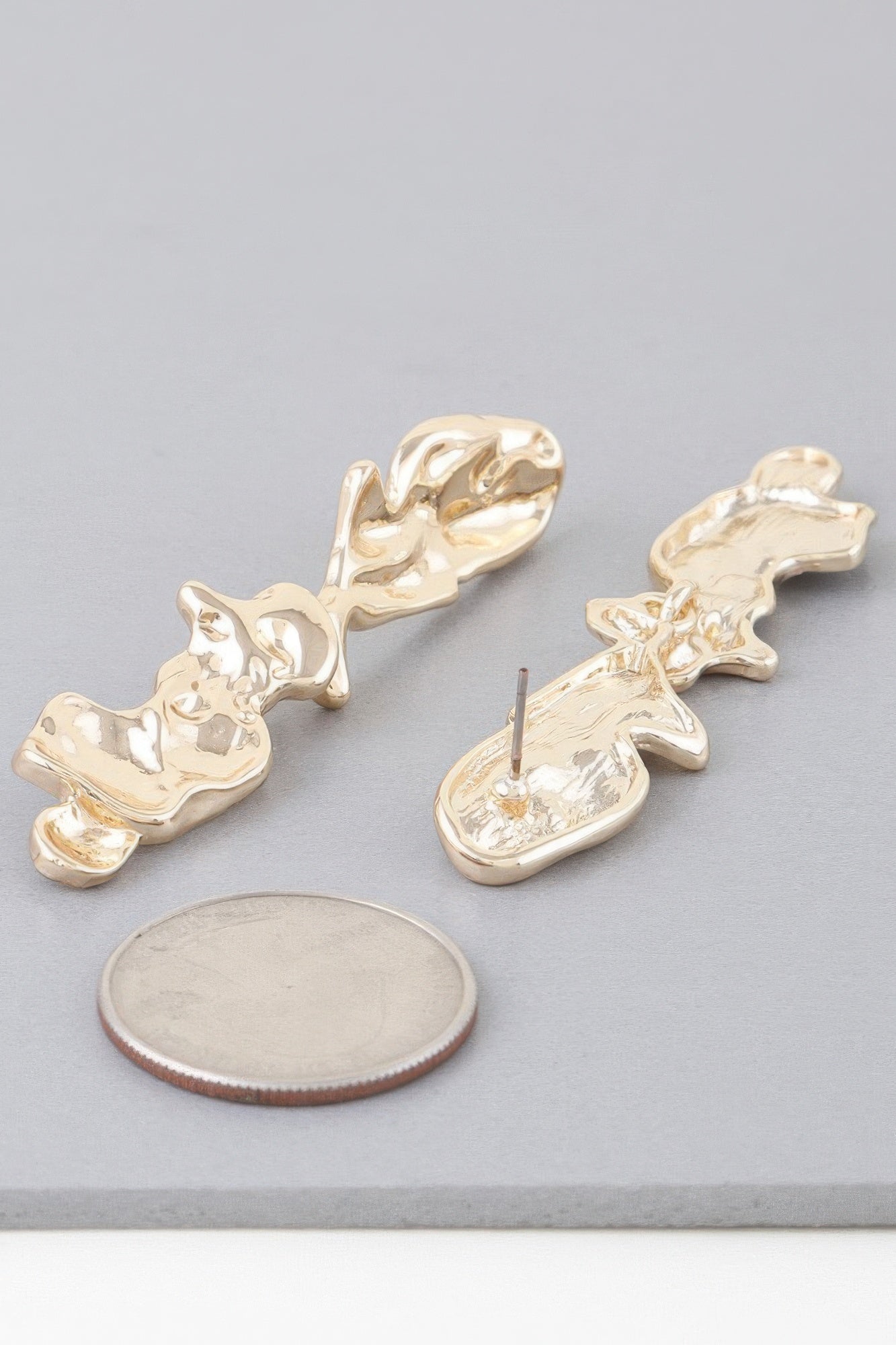 Dreamkue Shiny Abstract Ripple Earrings